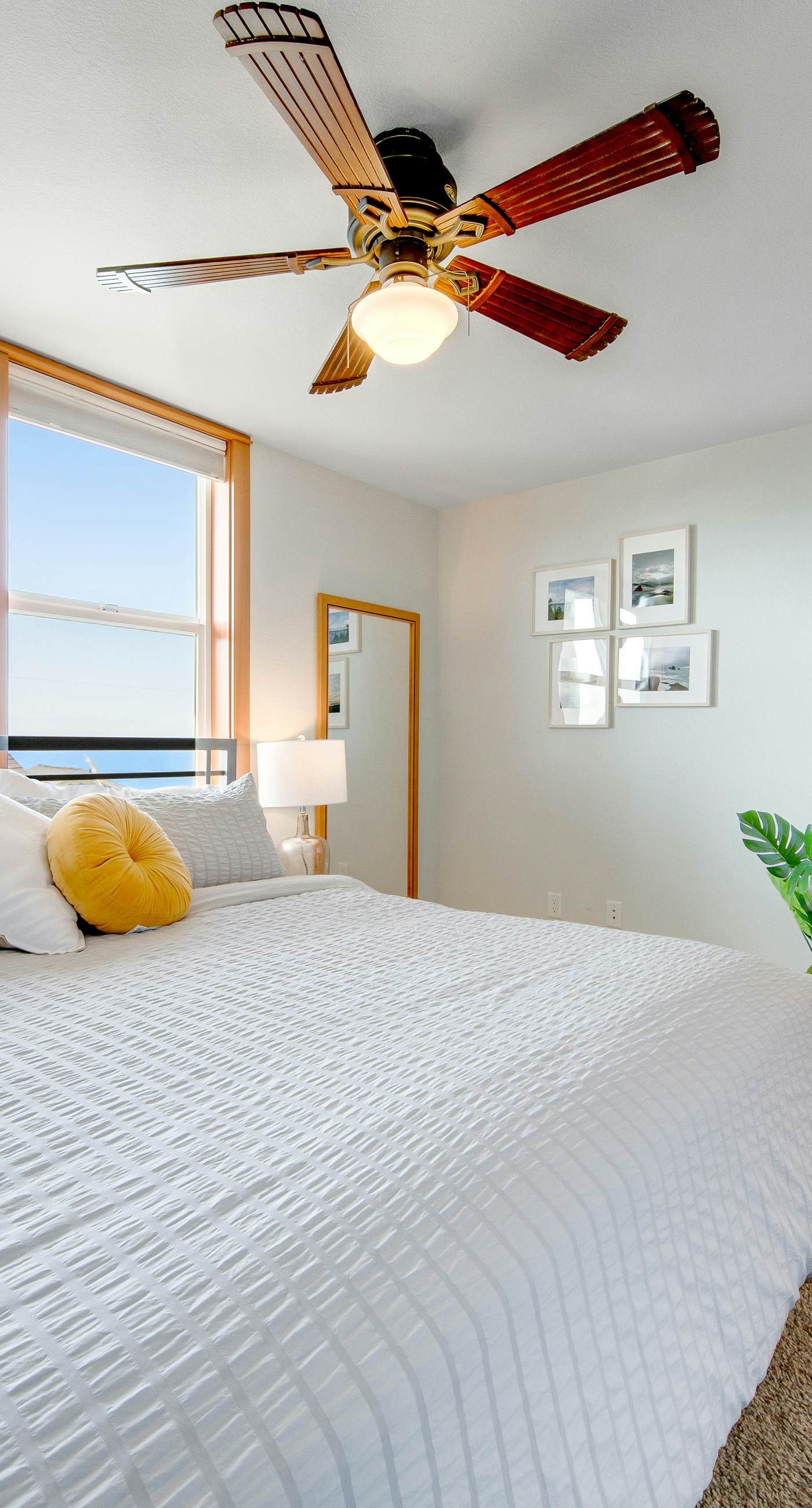 Dog Friendly Coastal Retreat with Ocean Views