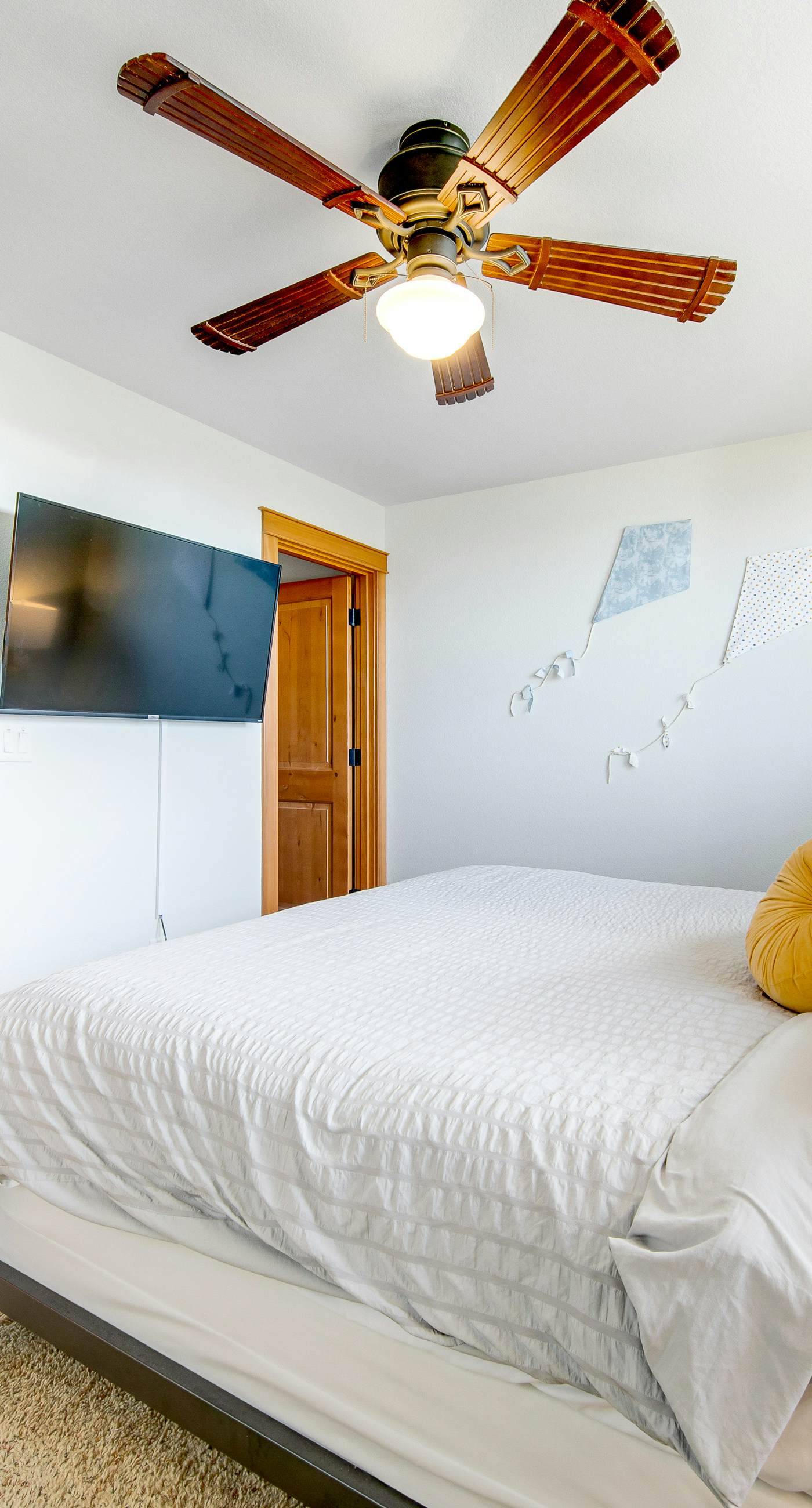 Dog Friendly Coastal Retreat with Ocean Views