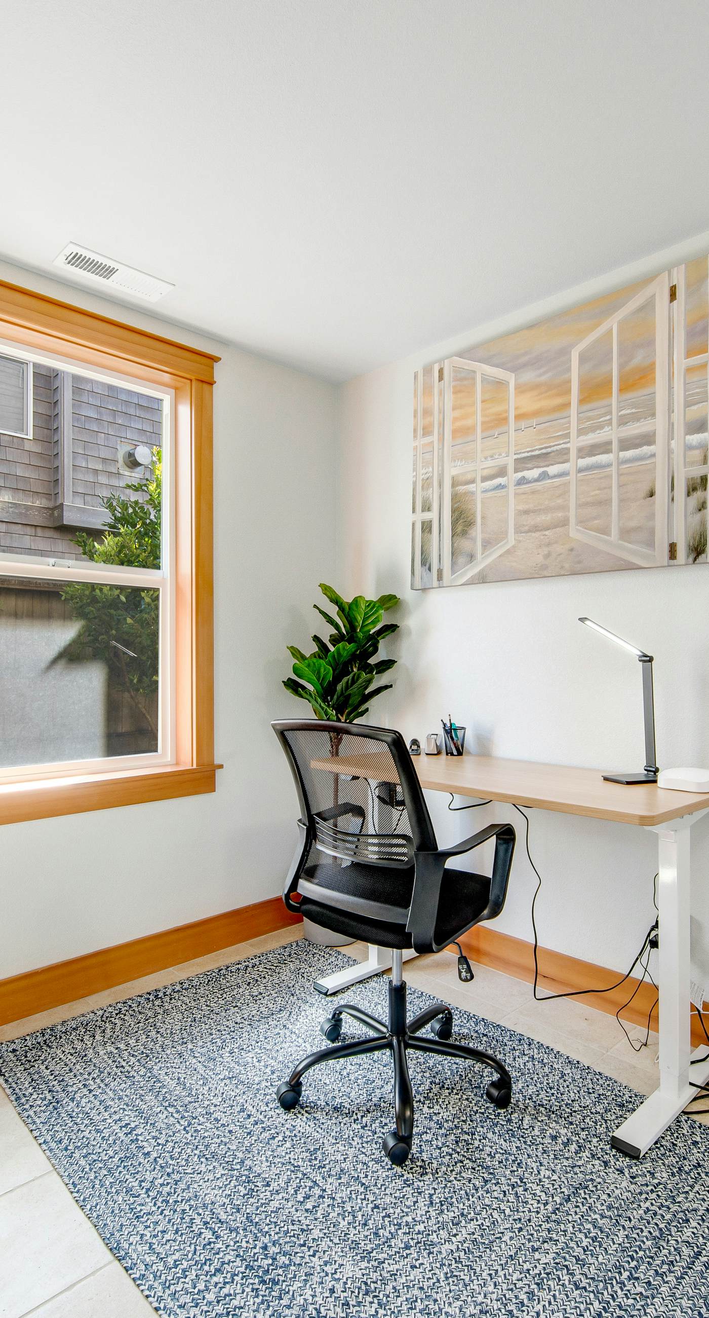 Dog Friendly Coastal Retreat with Ocean Views