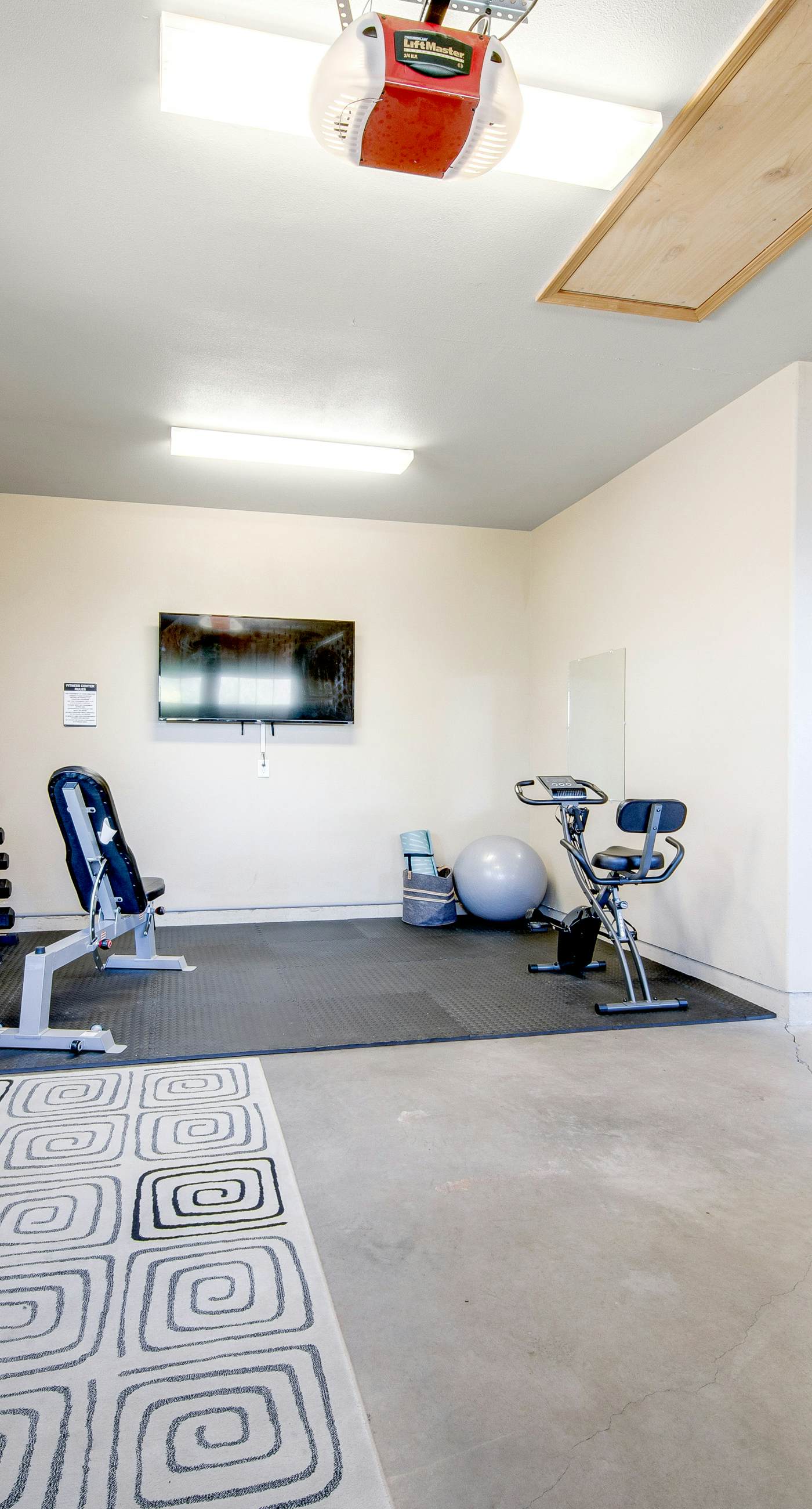 Dog Friendly Coastal Retreat with Ocean Views