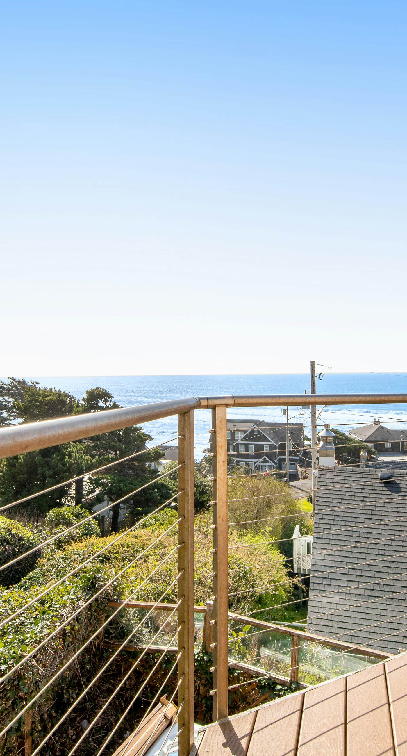 Dog Friendly Coastal Retreat with Ocean Views