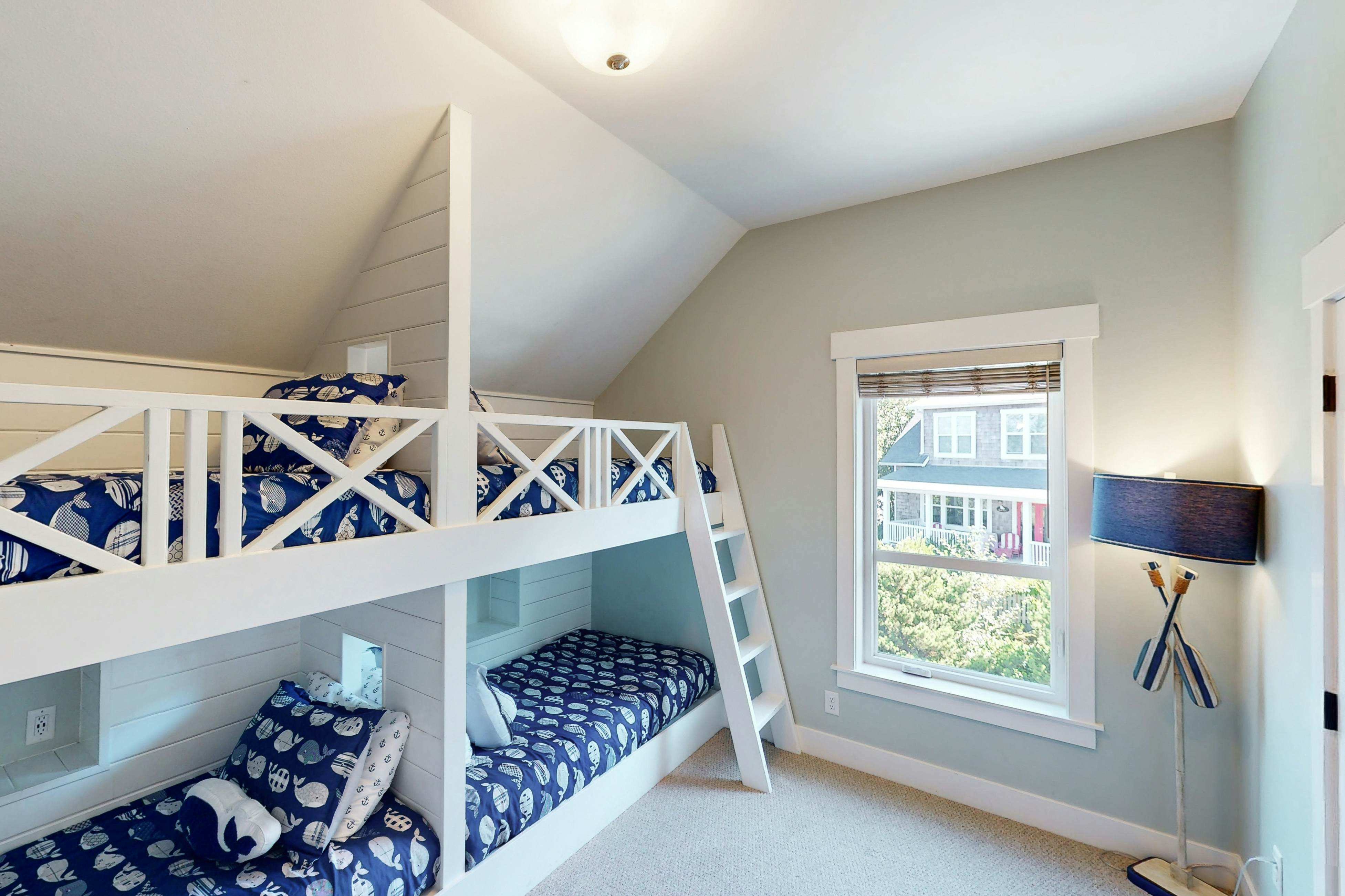 Ocean-view home with private hot tub, fireplaces, balcony - beach & pool access