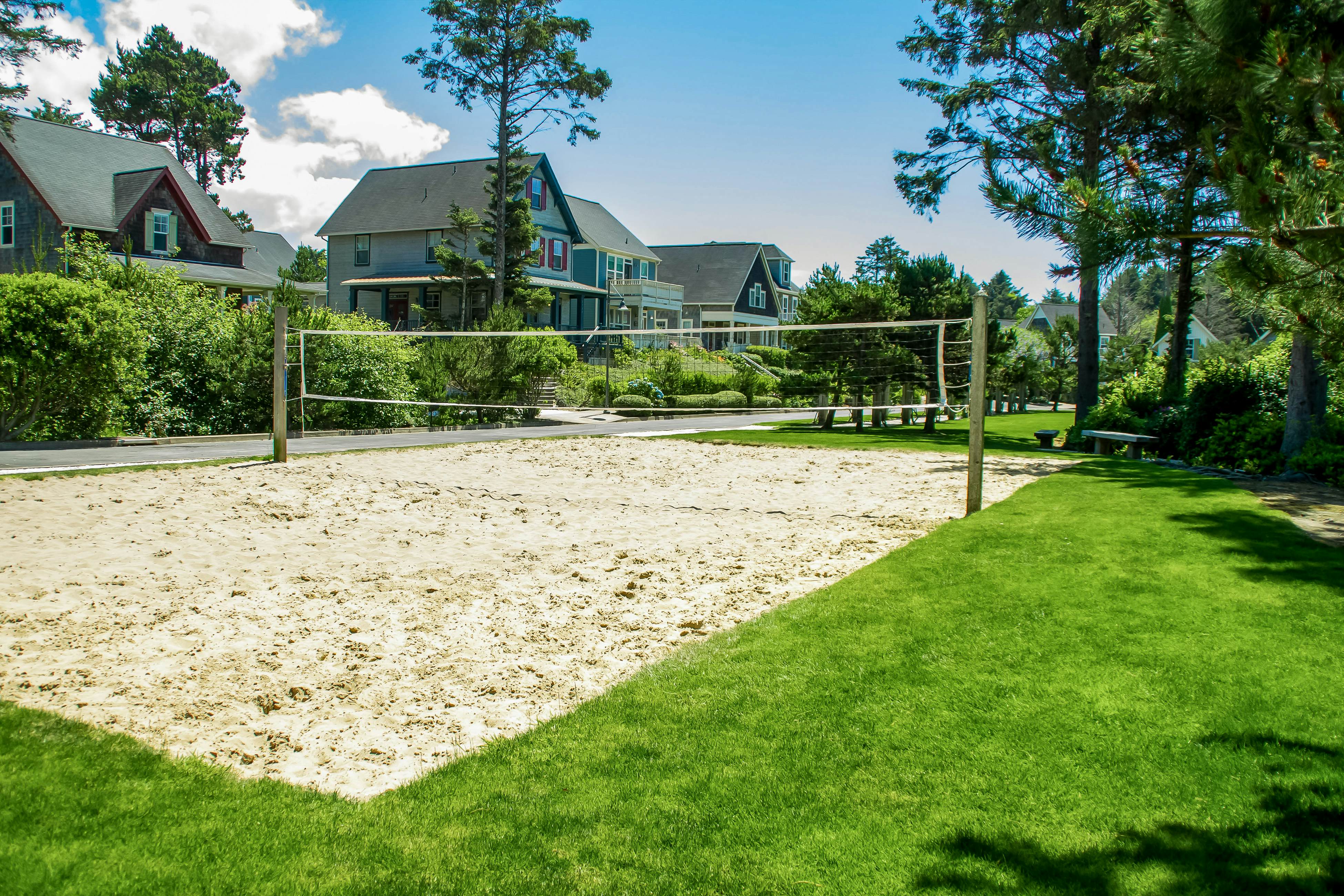 Ocean-view home with private hot tub, fireplaces, balcony - beach & pool access