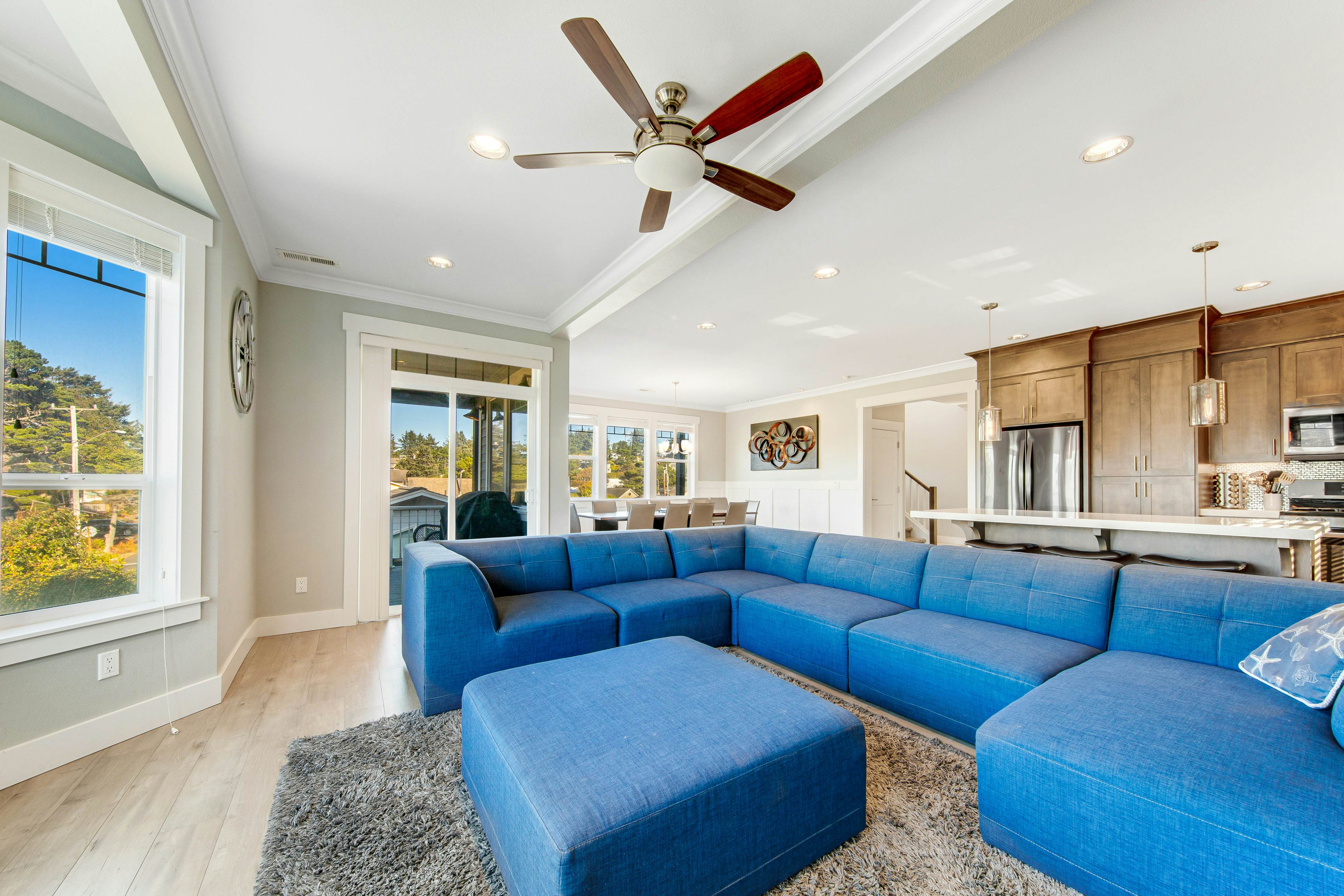 400 Feet to the Beach Gorgeous Home w/ Hot Tub, 2 Decks & 4 Bedroom Suites