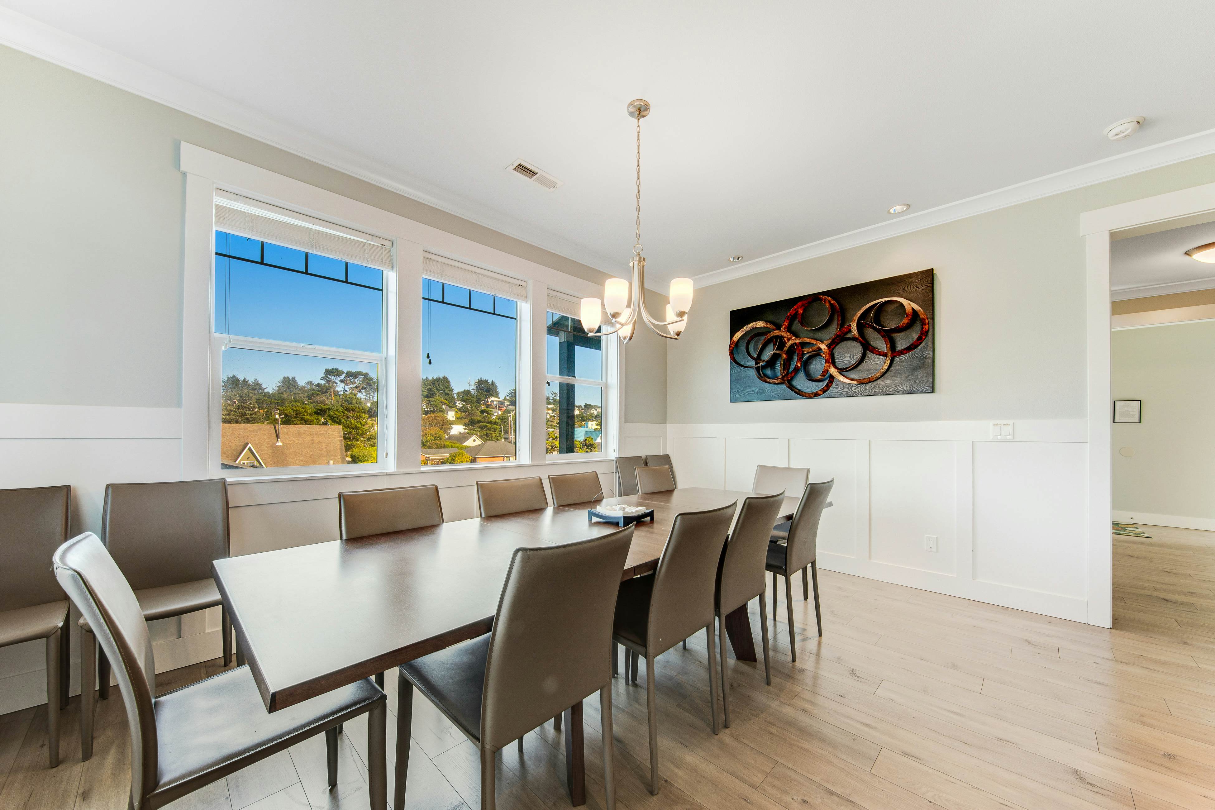 400 Feet to the Beach Gorgeous Home w/ Hot Tub, 2 Decks & 4 Bedroom Suites