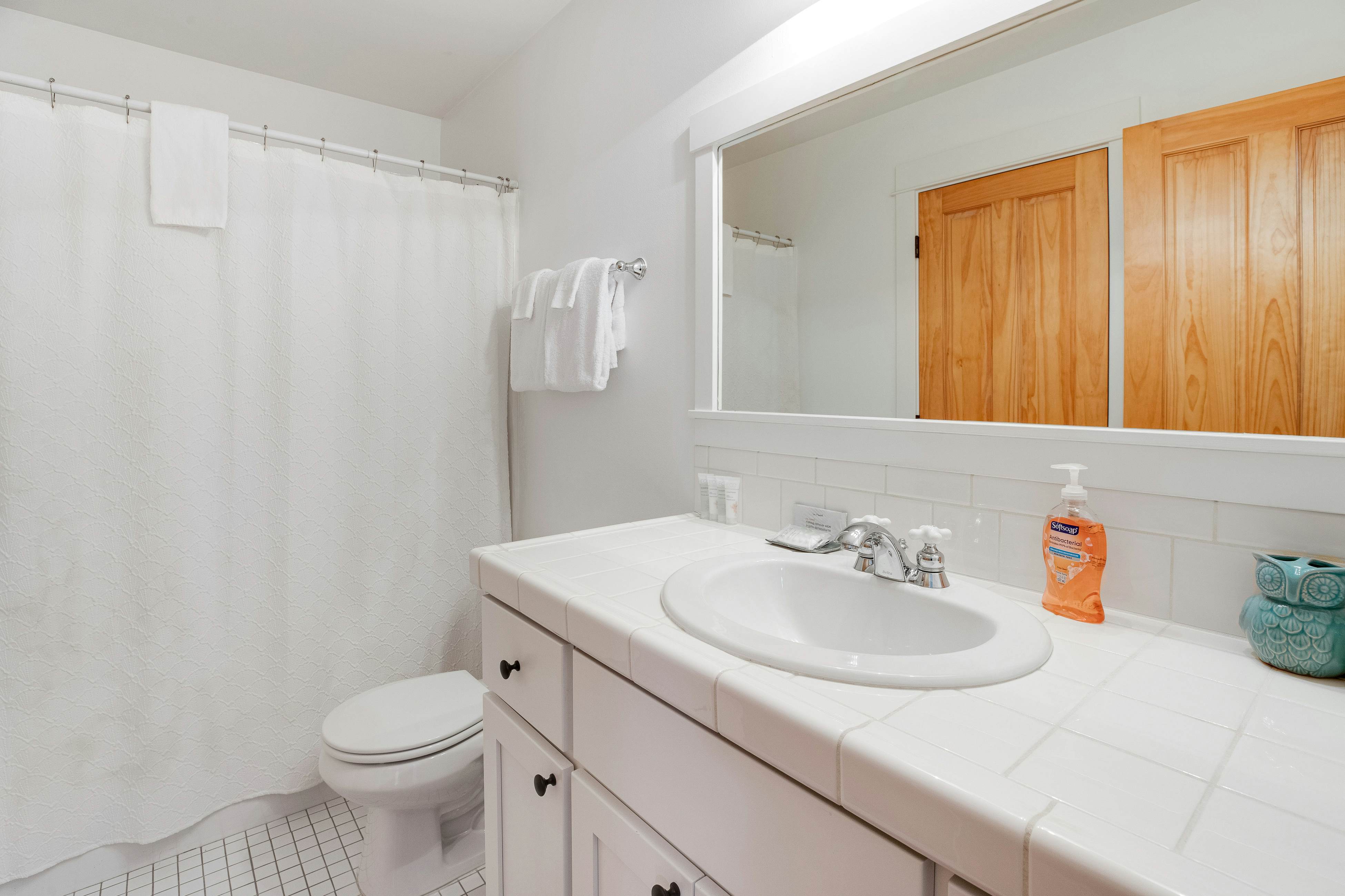 Dog-Friendly Beach House with Free WiFi, a Furnished Deck, Hot Tub, & Grill