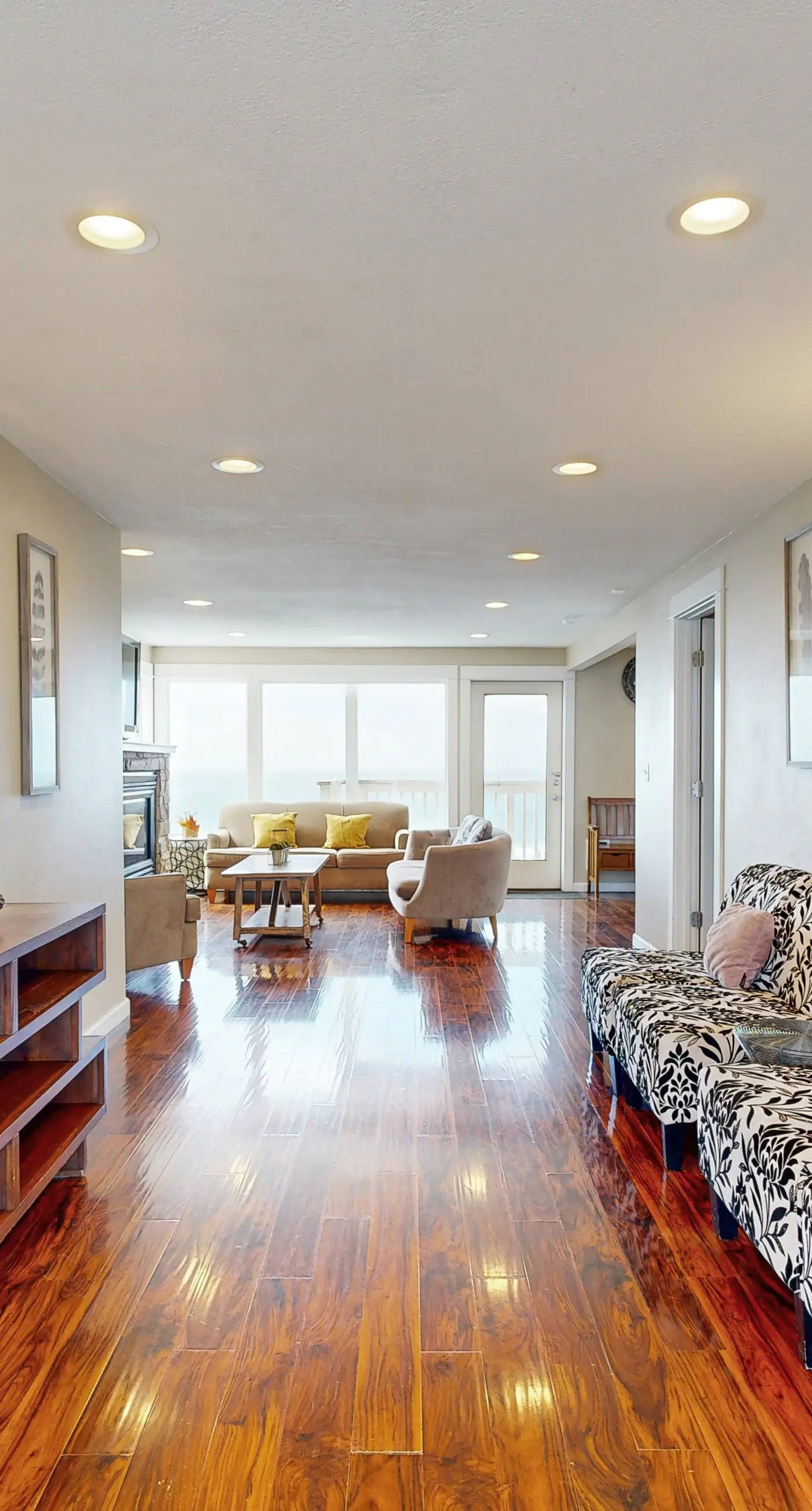 Enormous Renovated Home with Ocean Views and Easy Beach Access Dogs OK