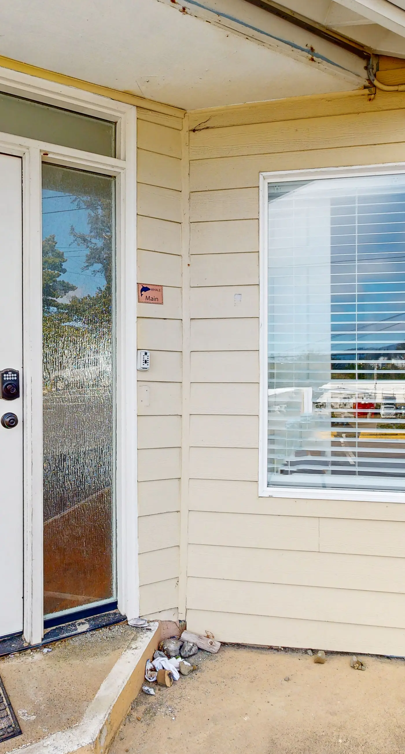 Enormous Renovated Home with Ocean Views and Easy Beach Access Dogs OK