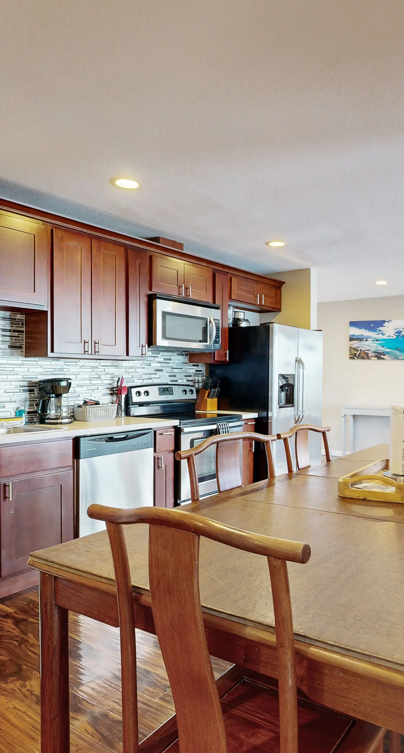 Enormous Renovated Home with Ocean Views and Easy Beach Access Dogs OK