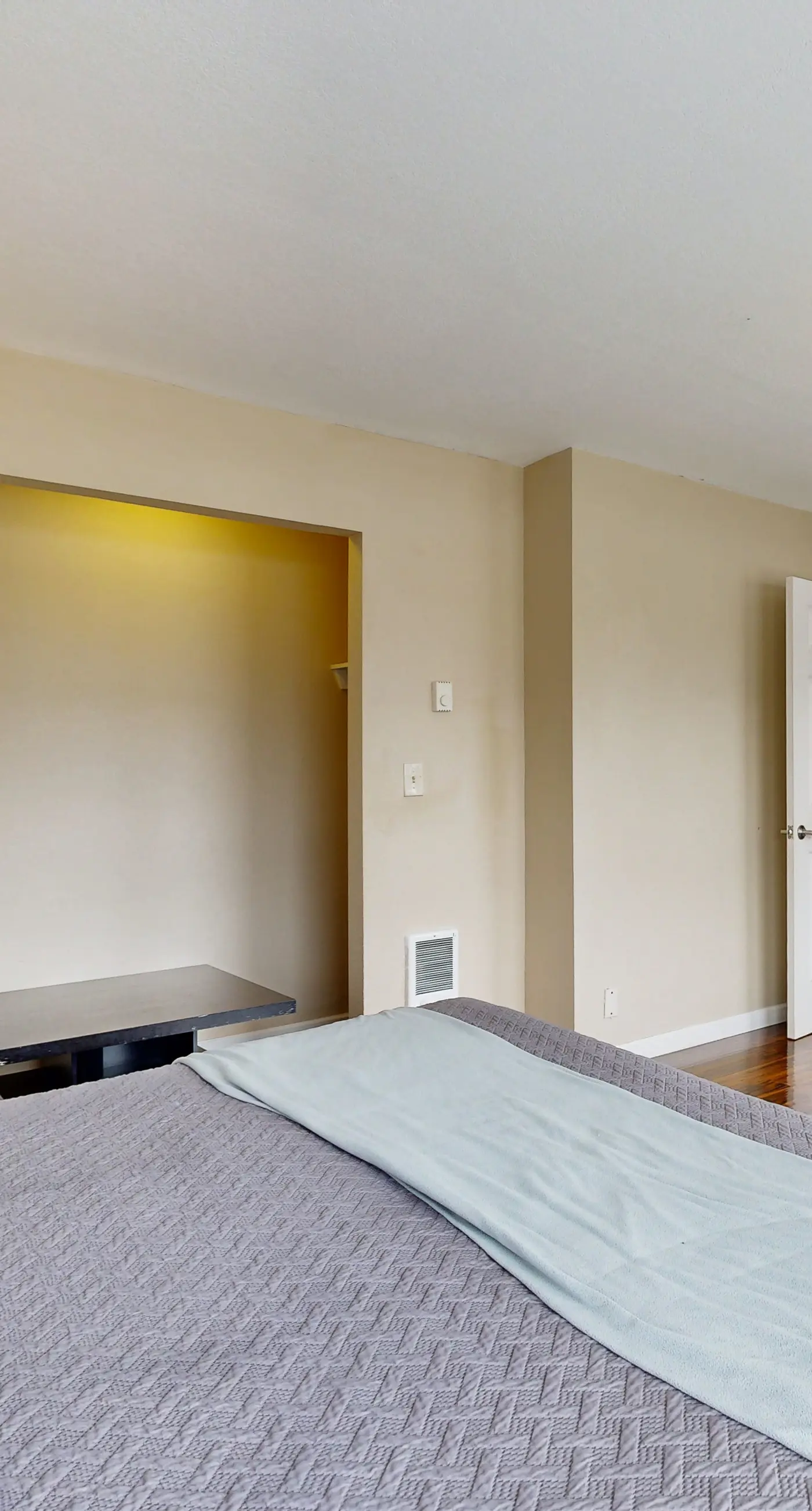 Enormous Renovated Home with Ocean Views and Easy Beach Access Dogs OK