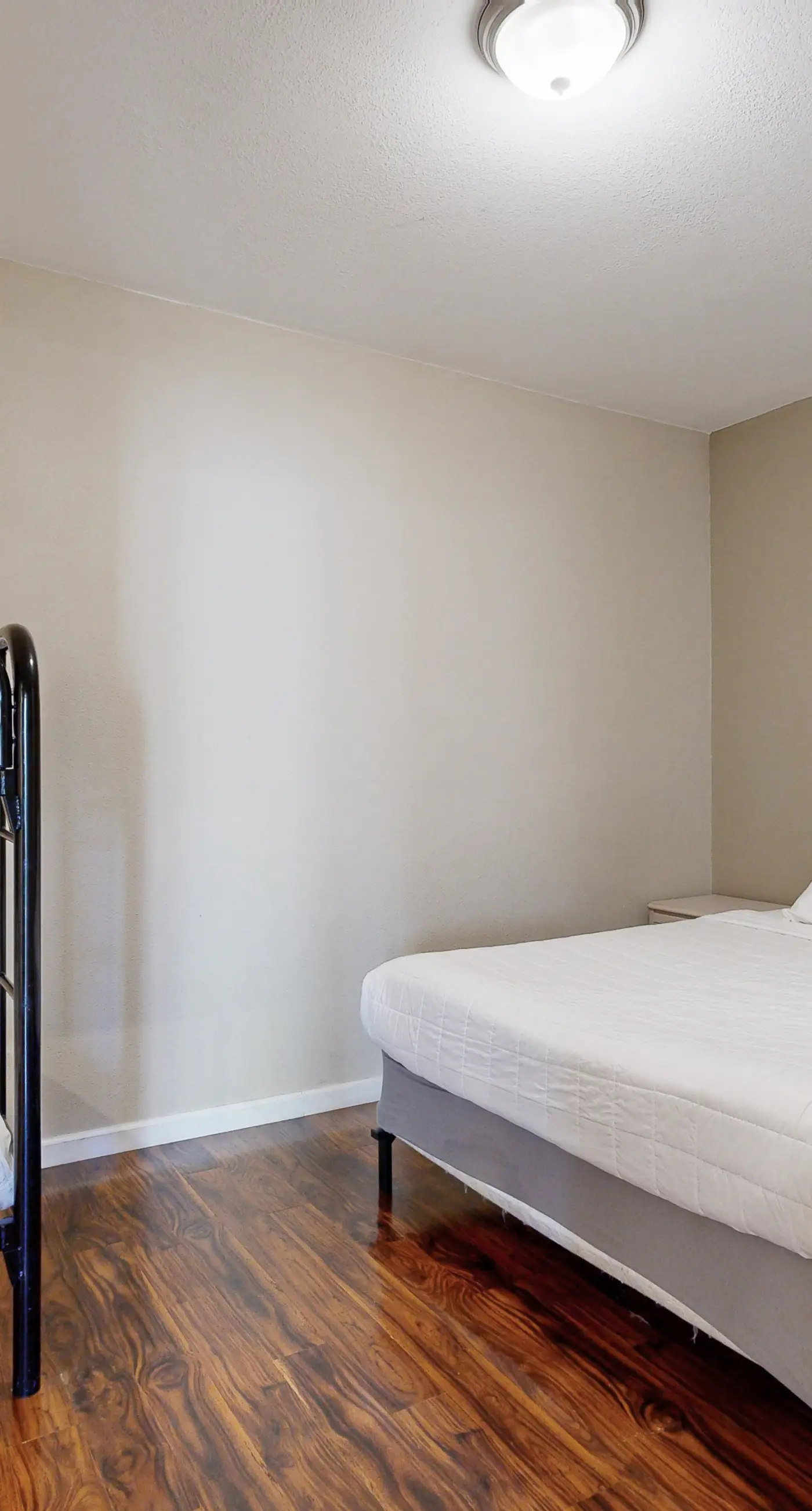 Enormous Renovated Home with Ocean Views and Easy Beach Access Dogs OK