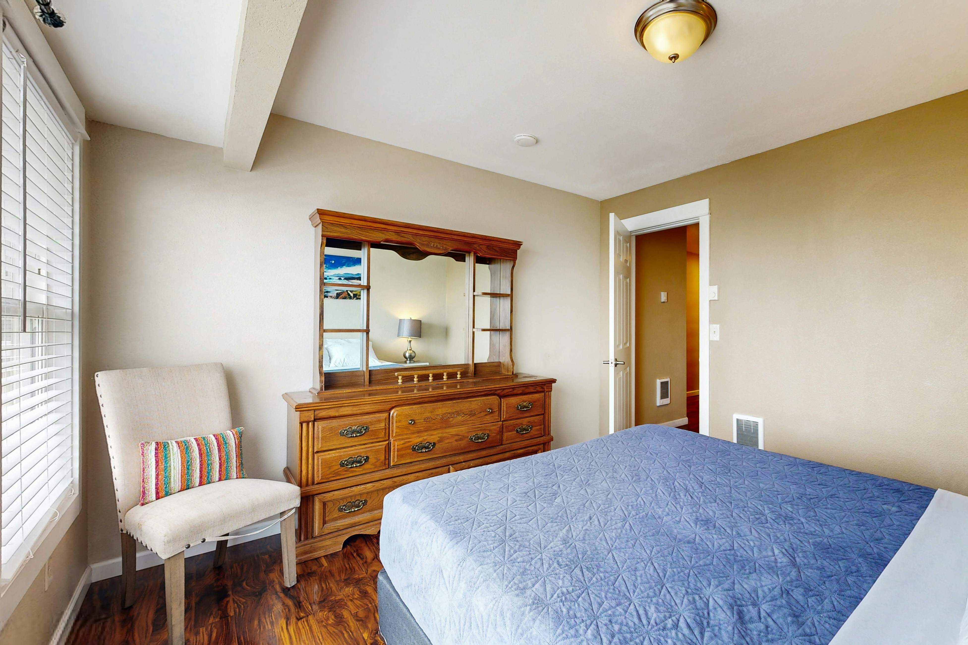 Newly Remodeled Condo with Marvelous Ocean Views, Nearby Beach Access - Dogs OK