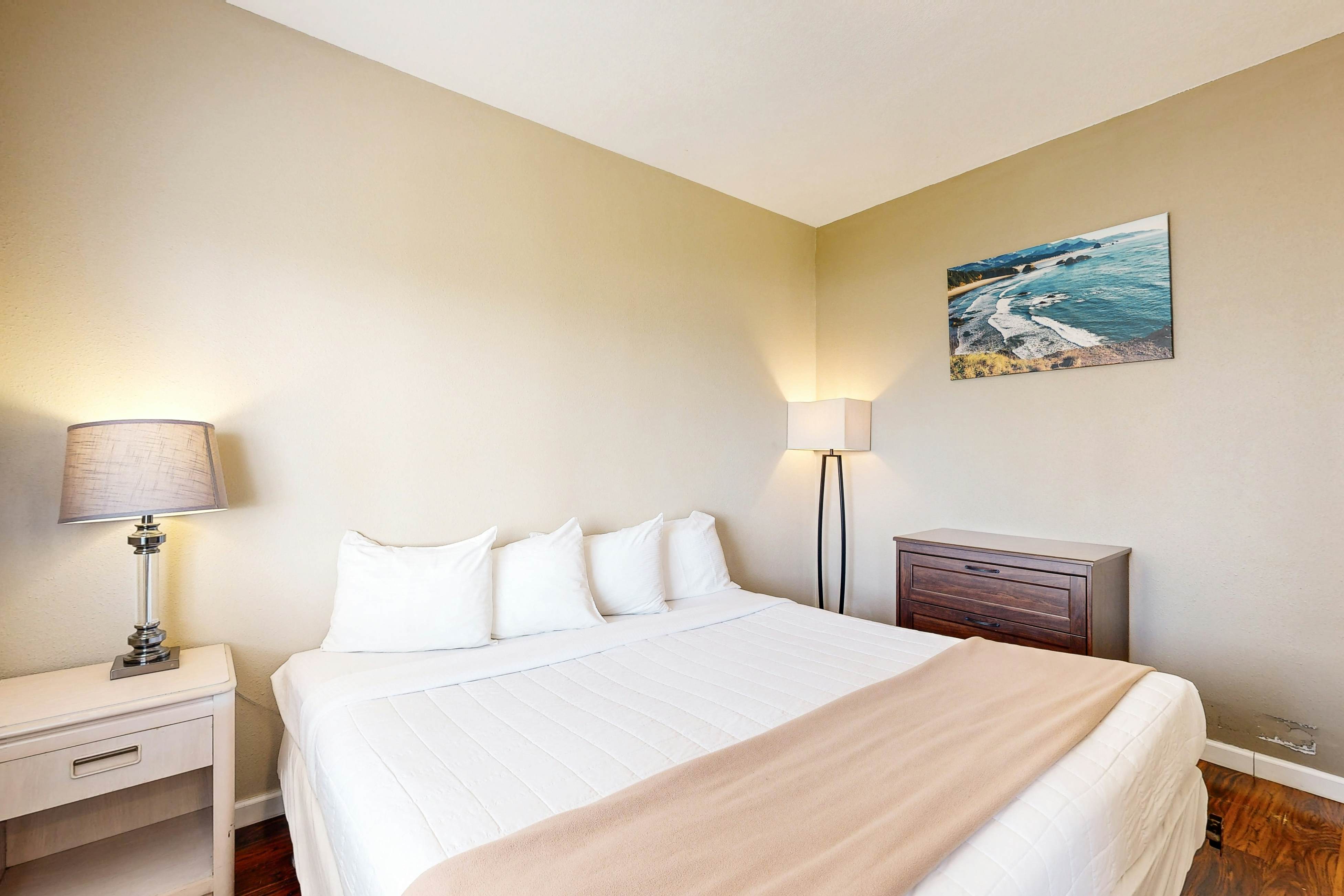 Huge Renovated Condo with Ocean Views & Nearby Beach Access - Dog Friendly