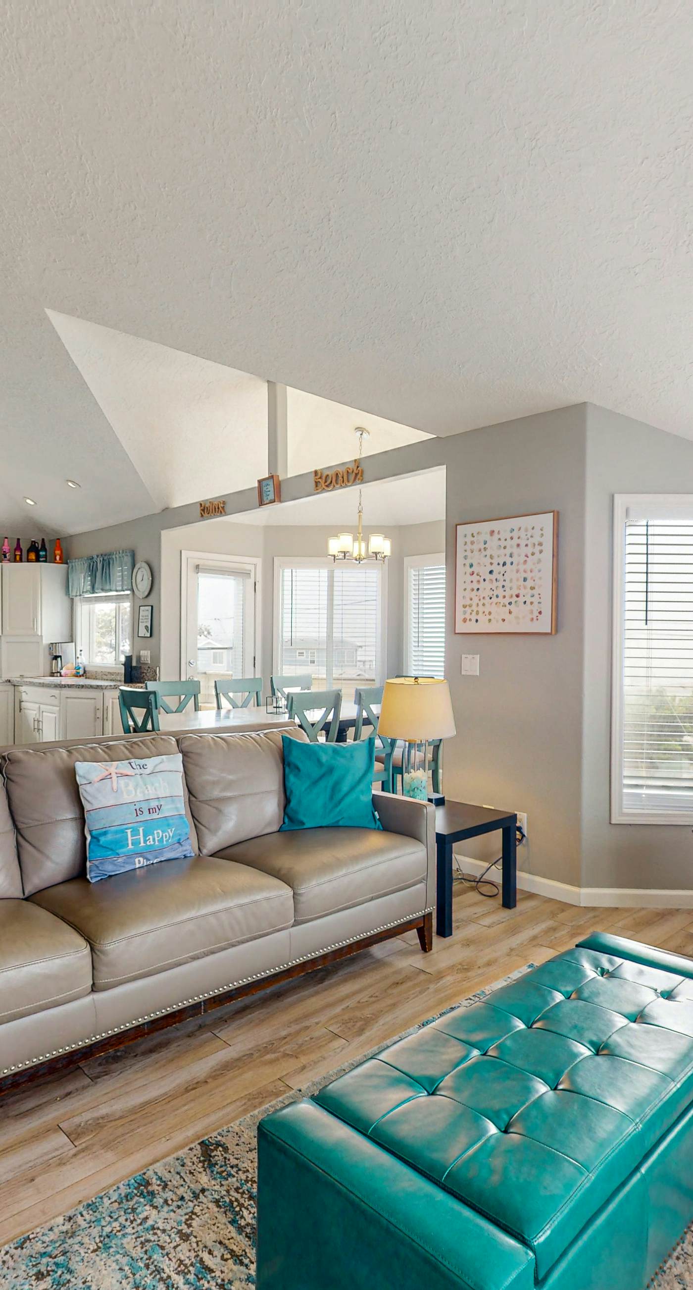 Gorgeous Ocean Views Private Hot Tub Game Room WiFi Patio and Washer Dryer