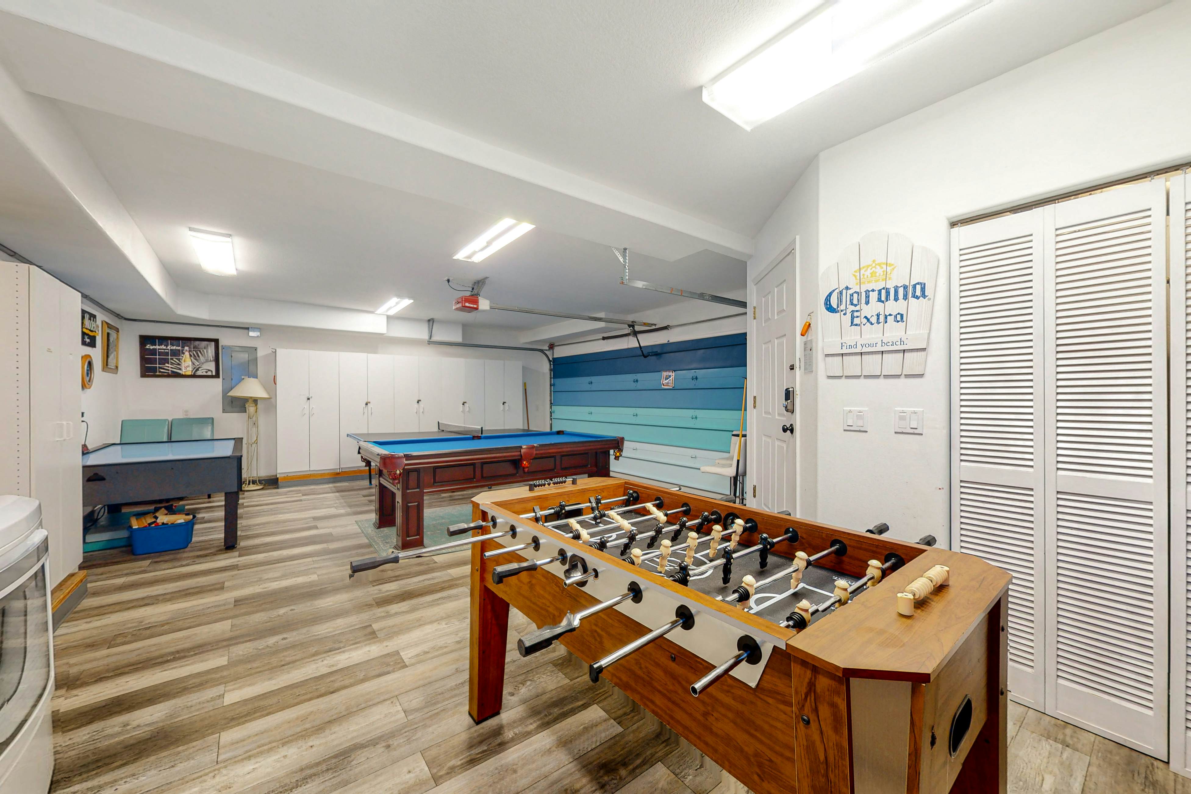 Gorgeous Ocean Views Private Hot Tub Game Room WiFi Patio and Washer Dryer