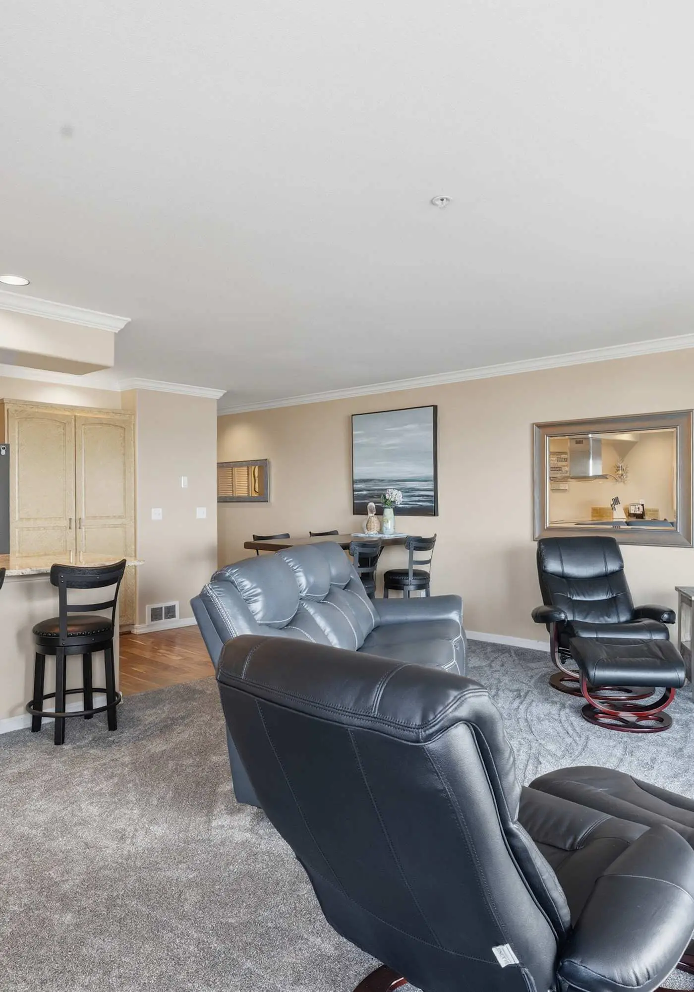 Waterfront Corner Condo with Fireplace and Ocean Views Close to Beach and Bay