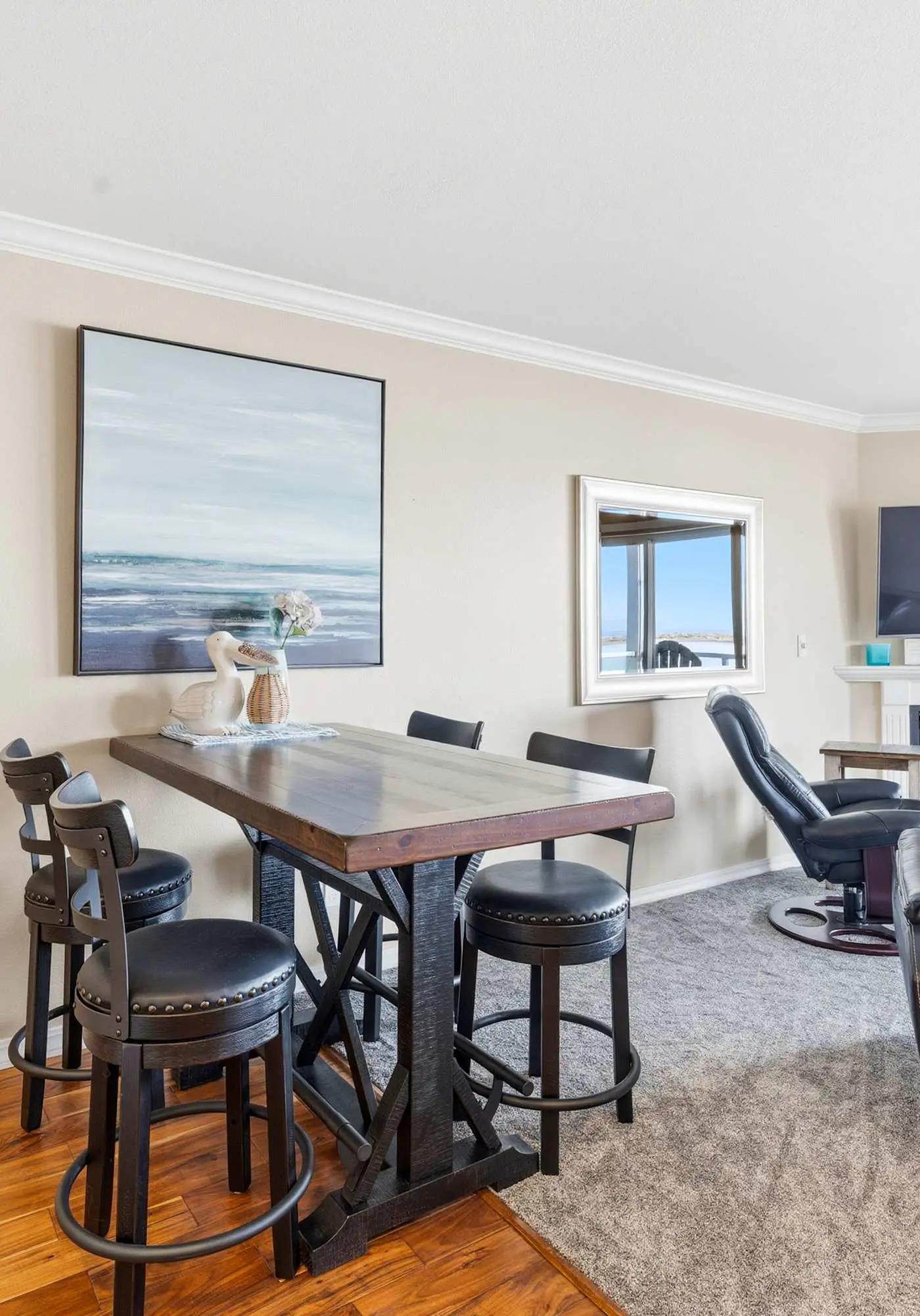 Waterfront Corner Condo with Fireplace and Ocean Views Close to Beach and Bay