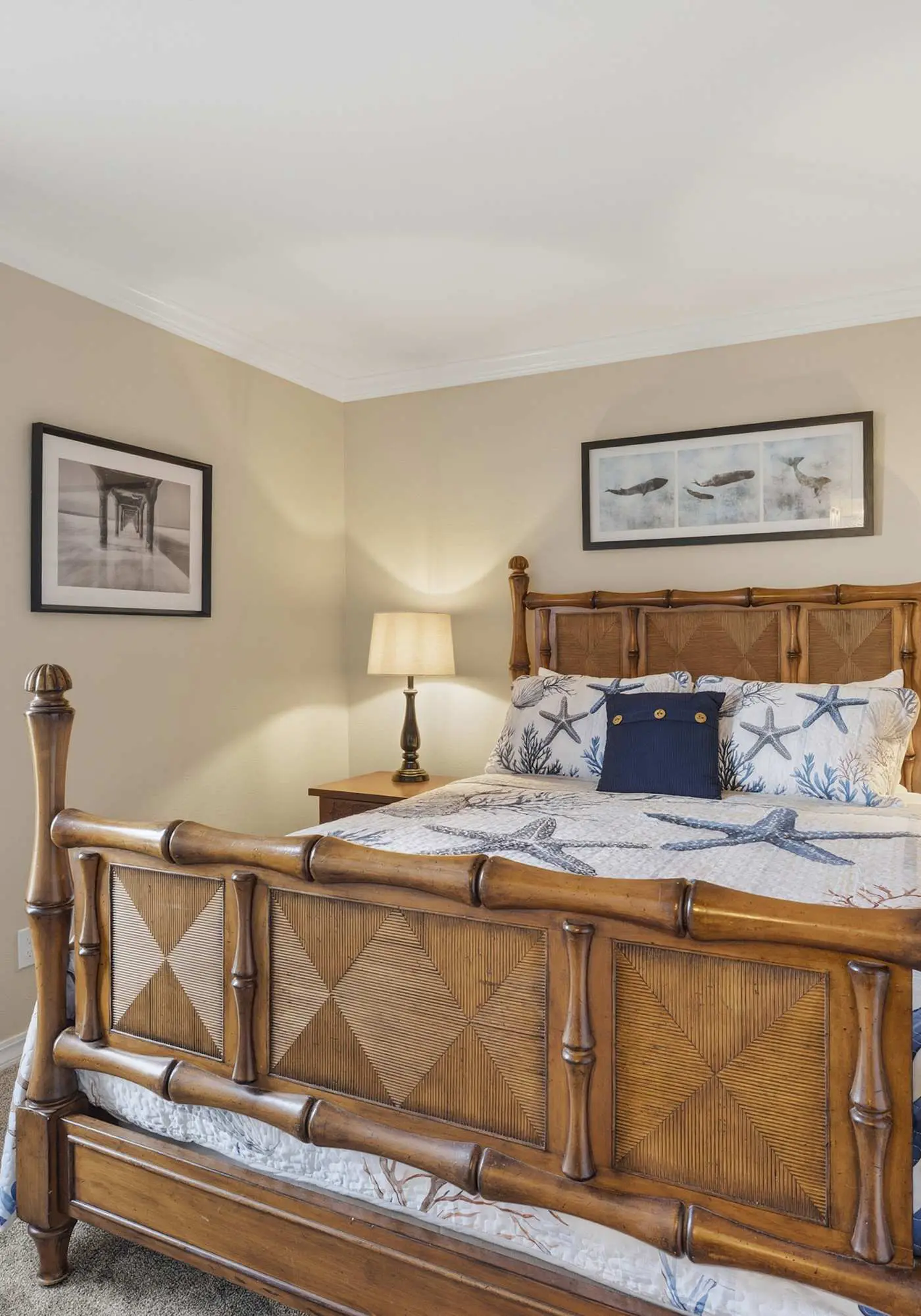Waterfront Corner Condo with Fireplace and Ocean Views Close to Beach and Bay