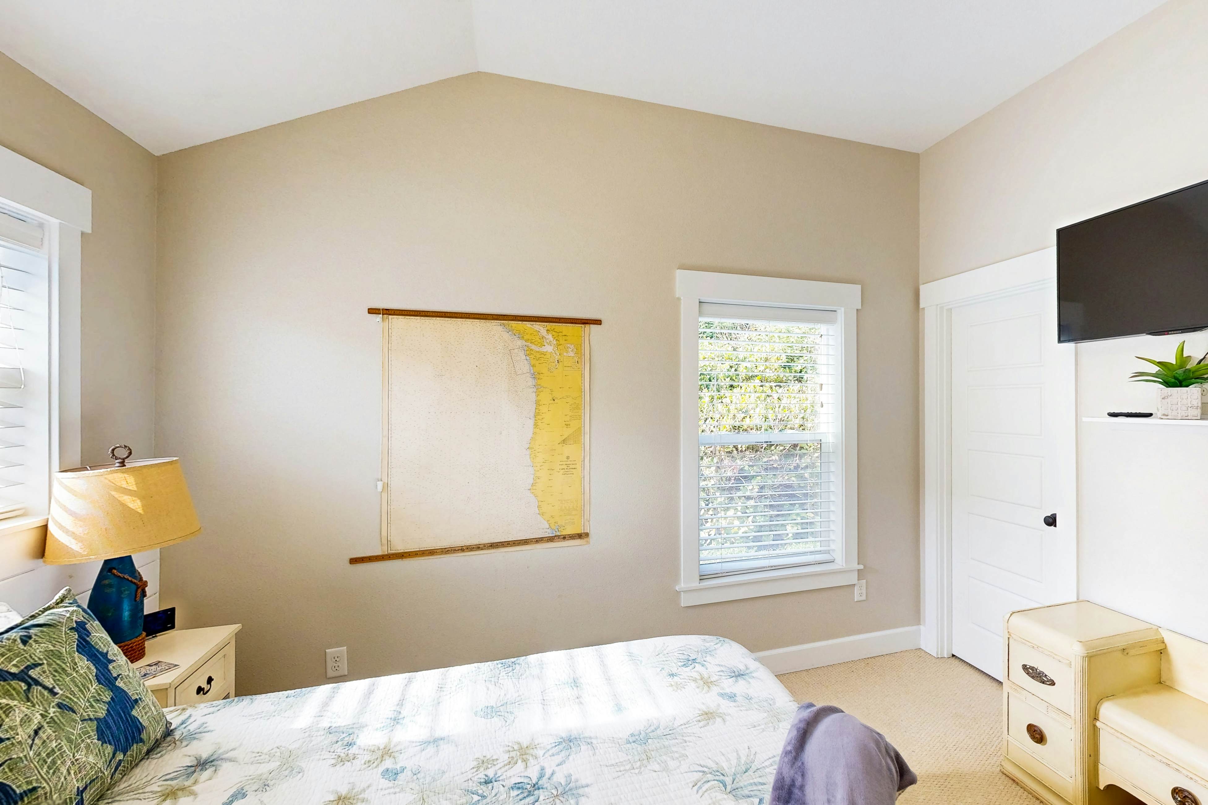 Dog-friendly coastal home with private hot tub and park access