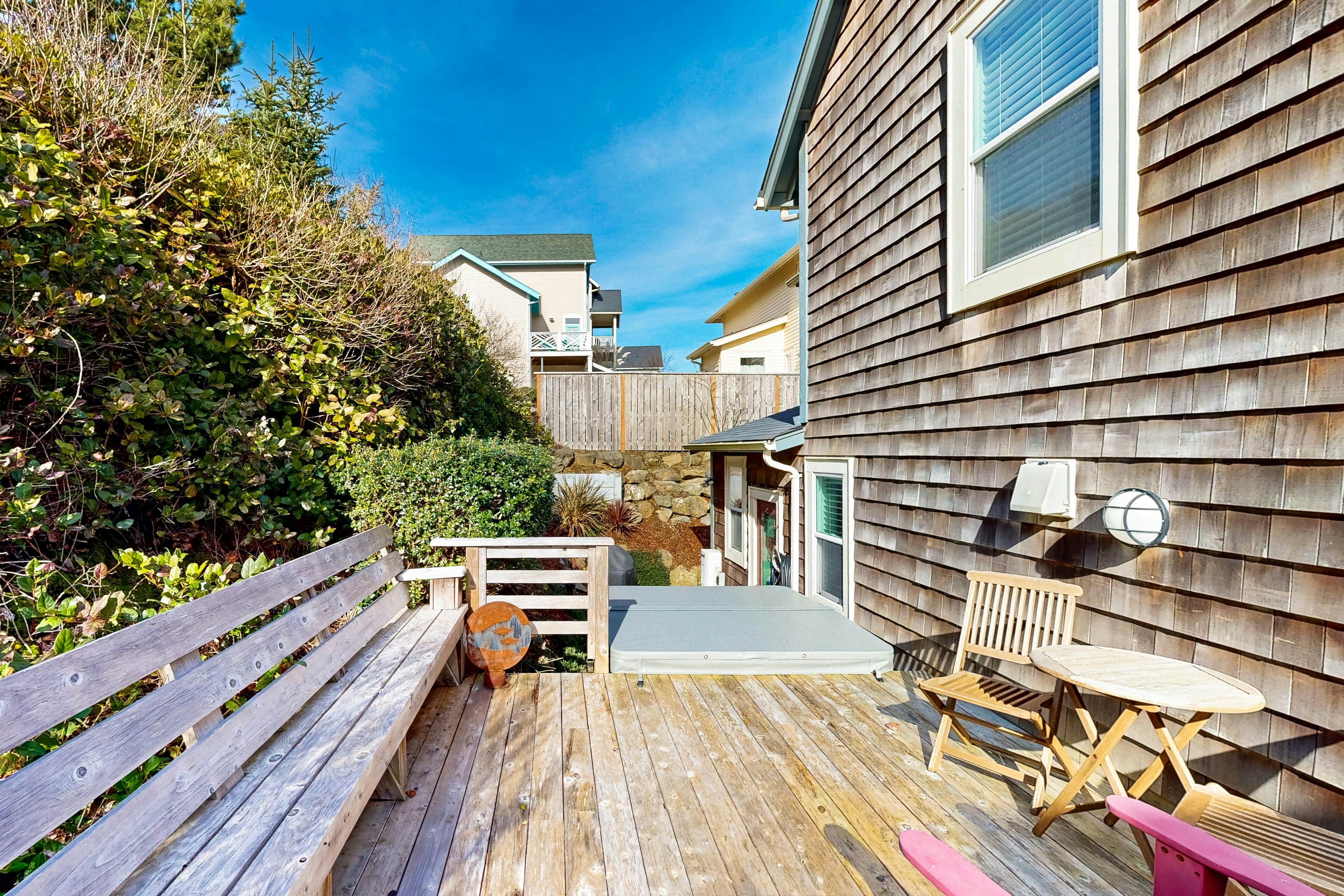 Dog-friendly coastal home with private hot tub and park access
