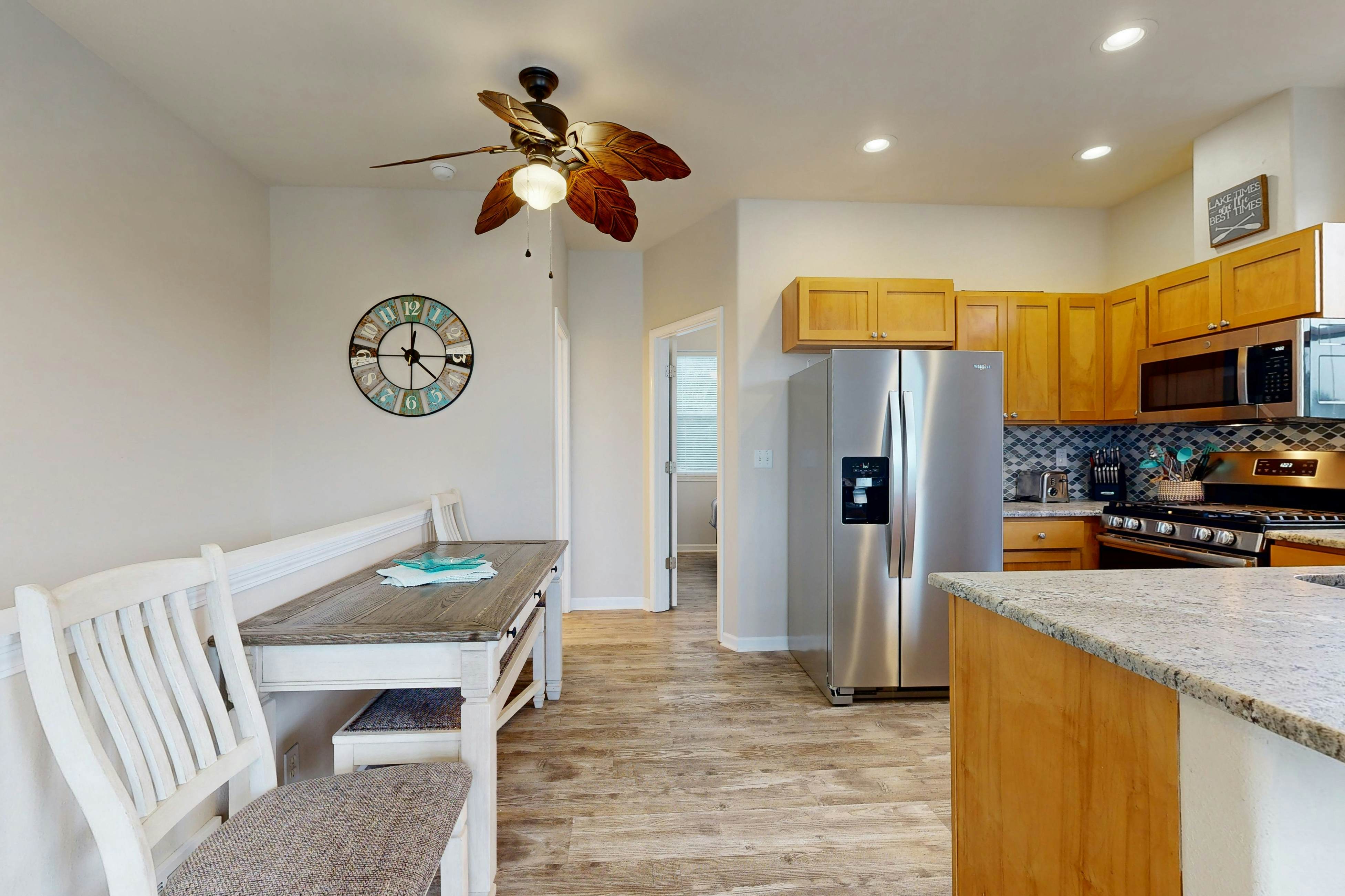 Lakefront townhome with electric grill, firepit, ping-pong table, & shared dock