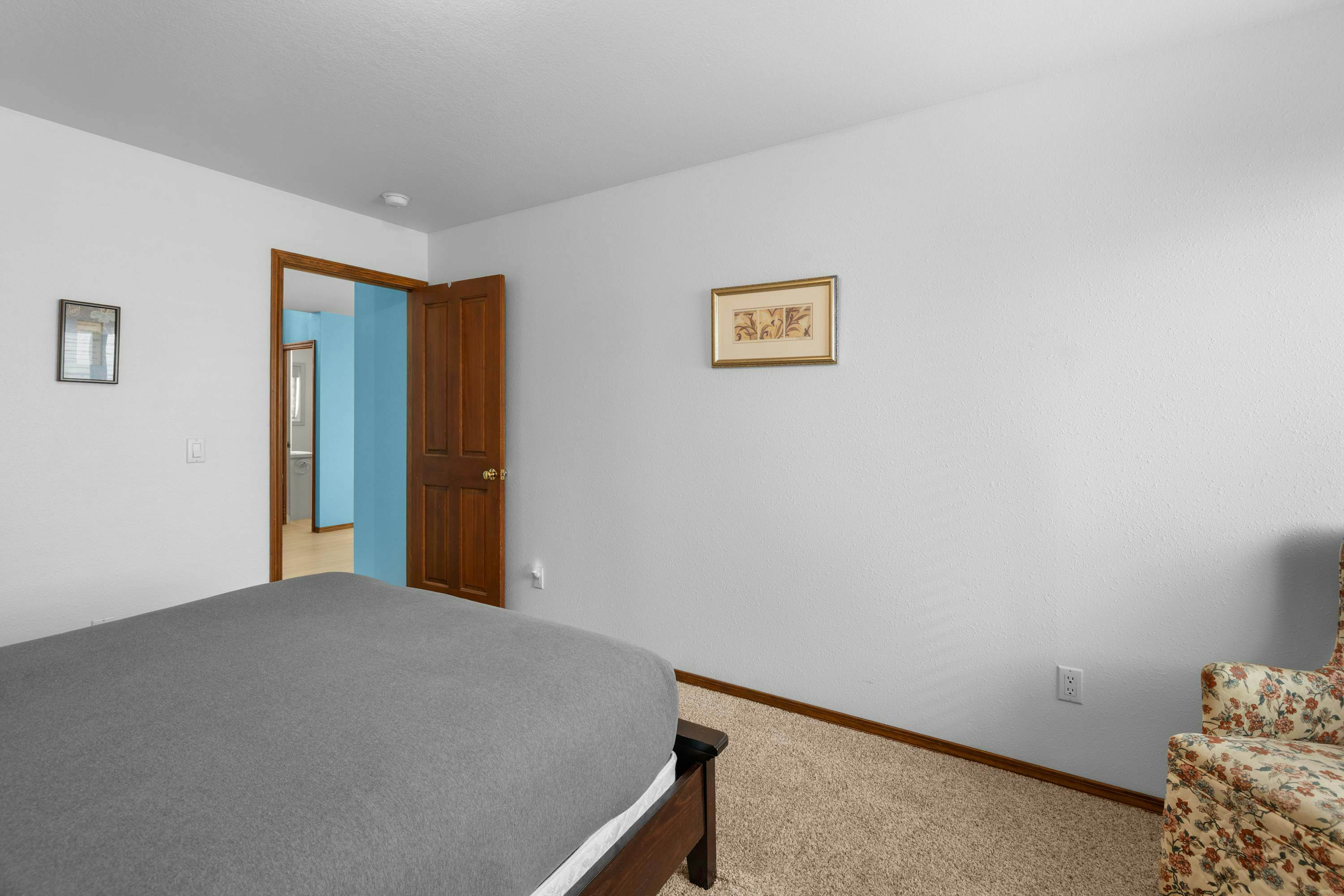 Oceanfront house with private hot tub and amazing ocean views