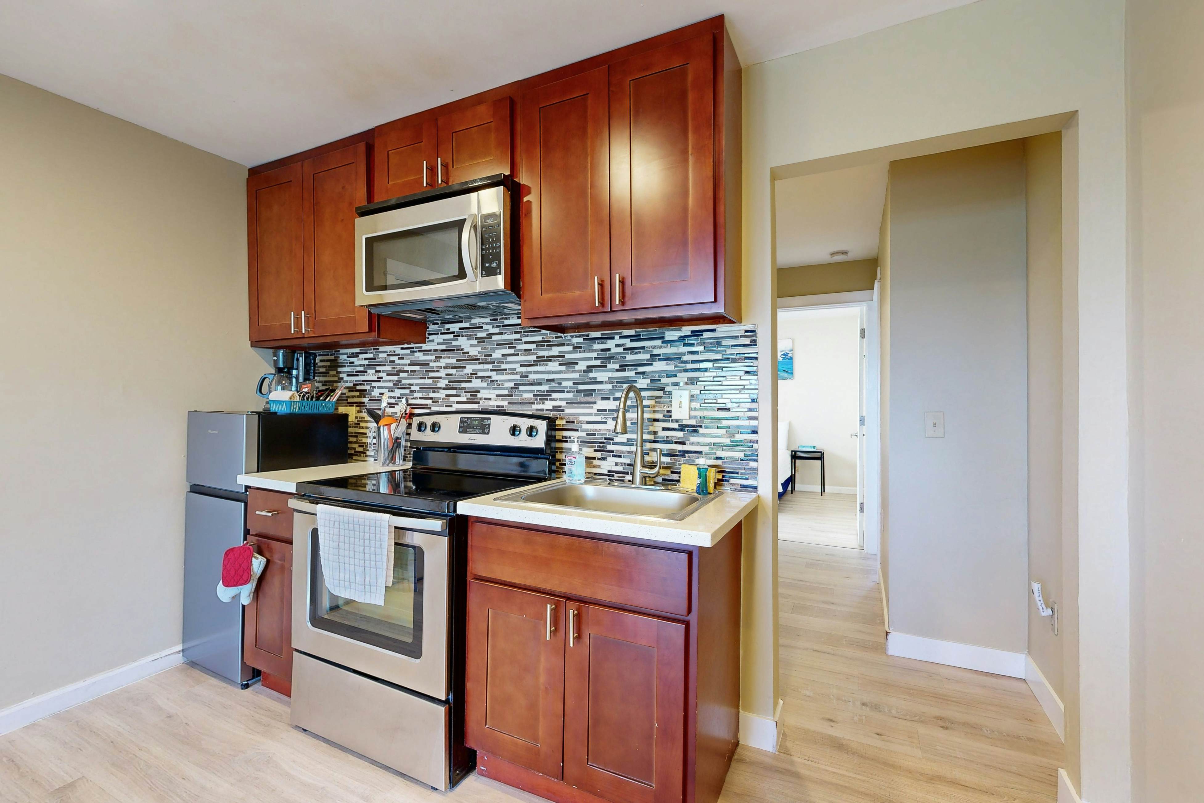 Oceanview Condo, Dog Friendly, Close to Beach & Everthing in Town