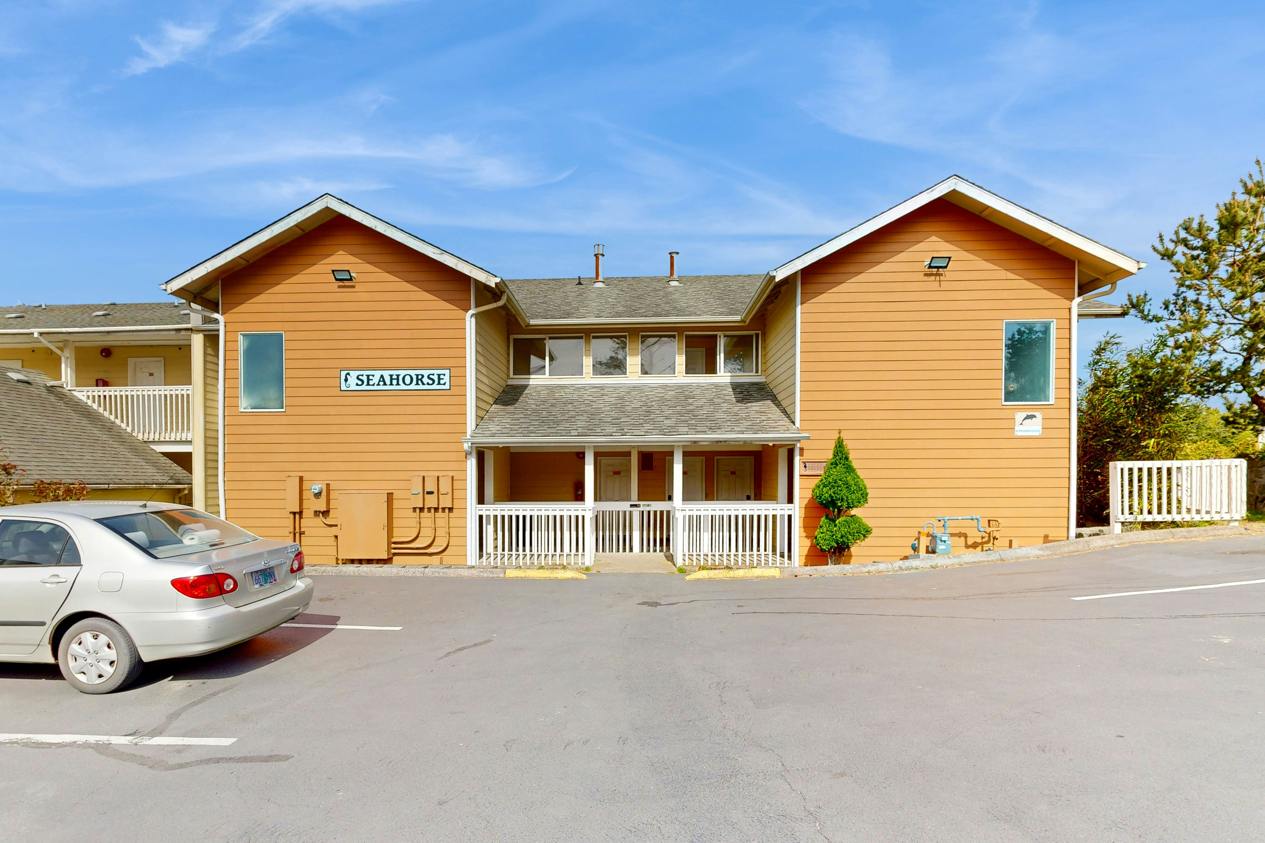 Upper-Level Studio with Sweeping Ocean Views - Dog-Friendly