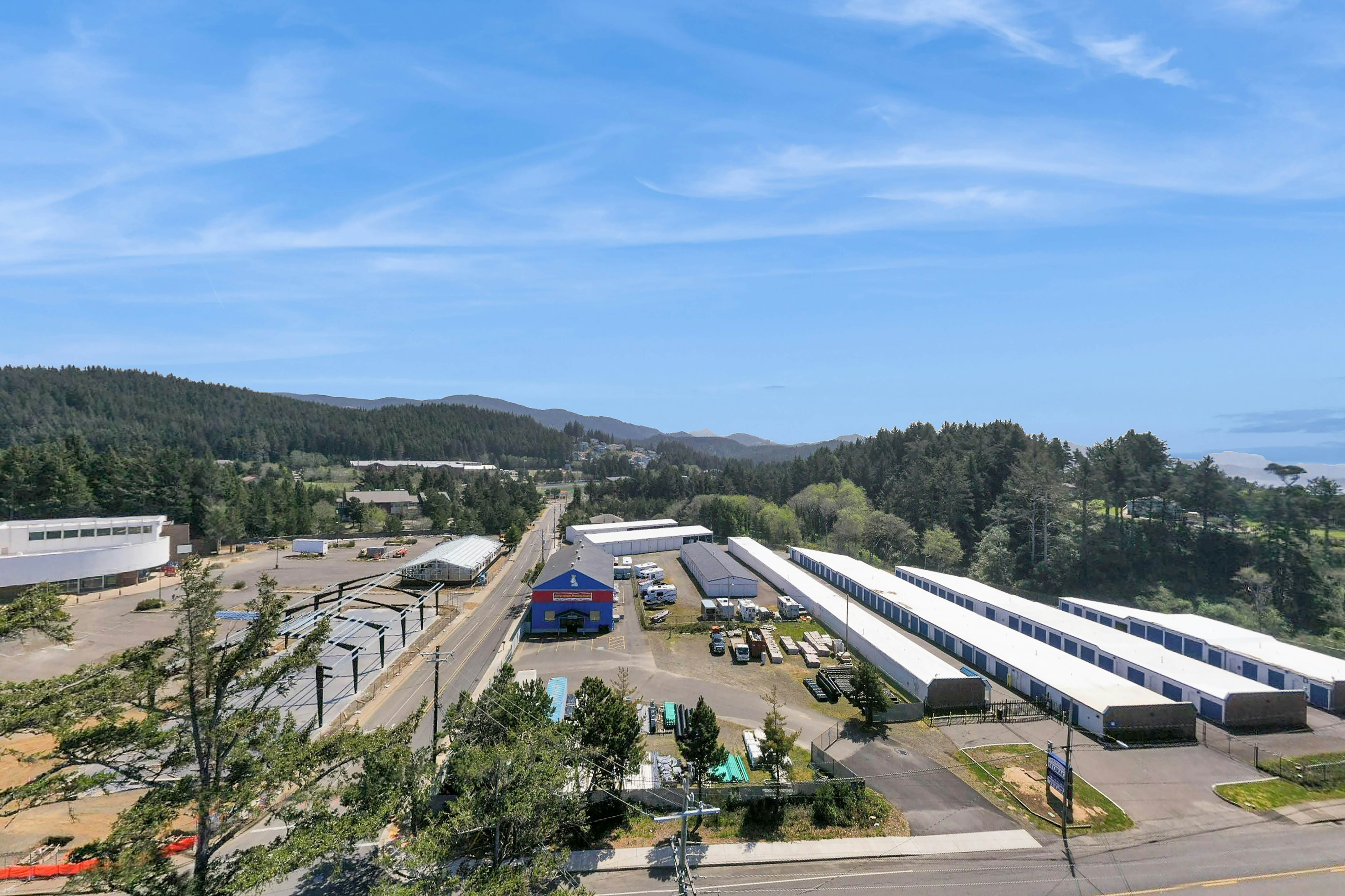 Upper-Level Studio with Sweeping Ocean Views - Dog-Friendly