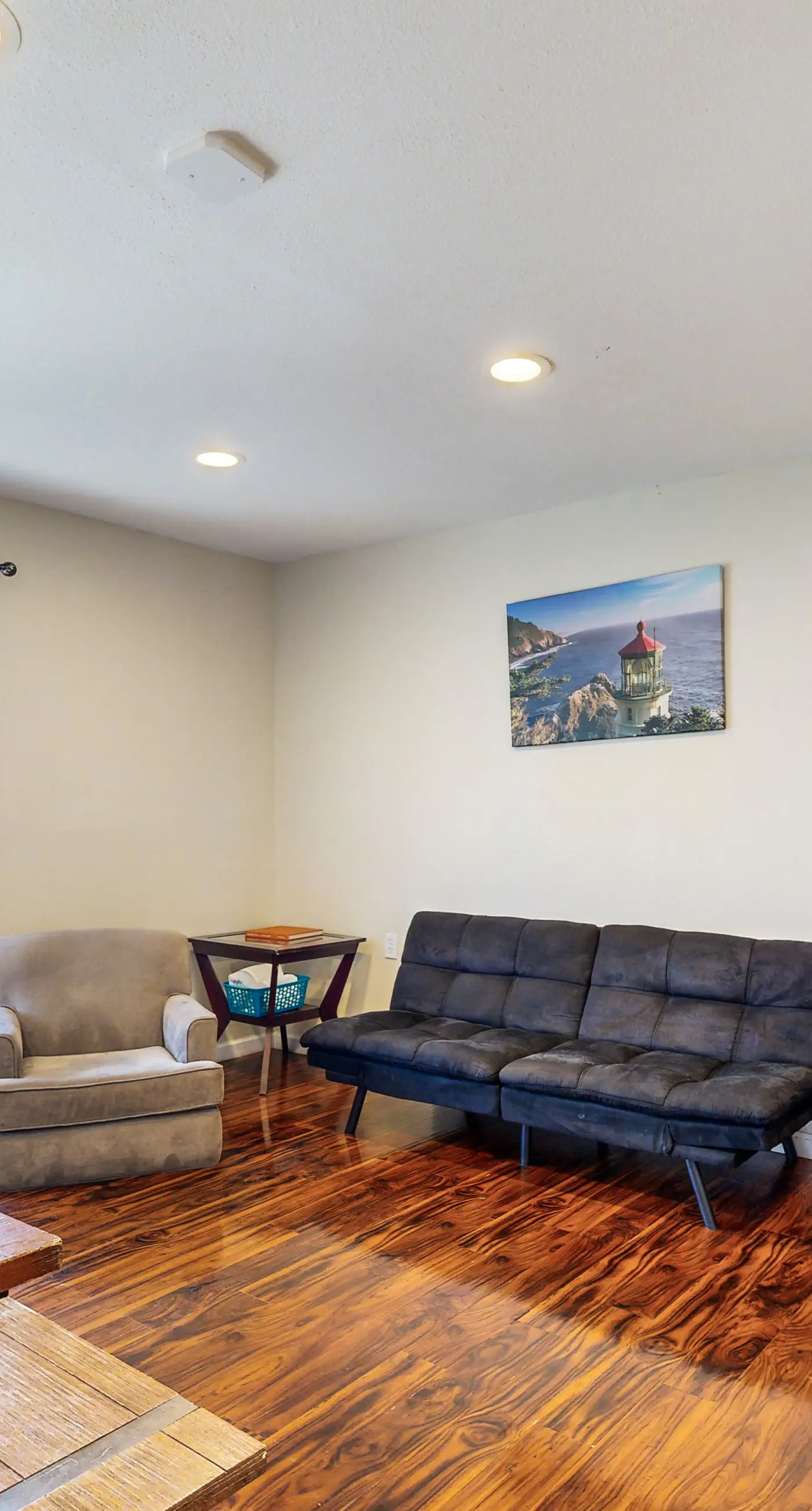 Lovely Coastal Condo with Ocean Views Walk to Beach Dogs OK