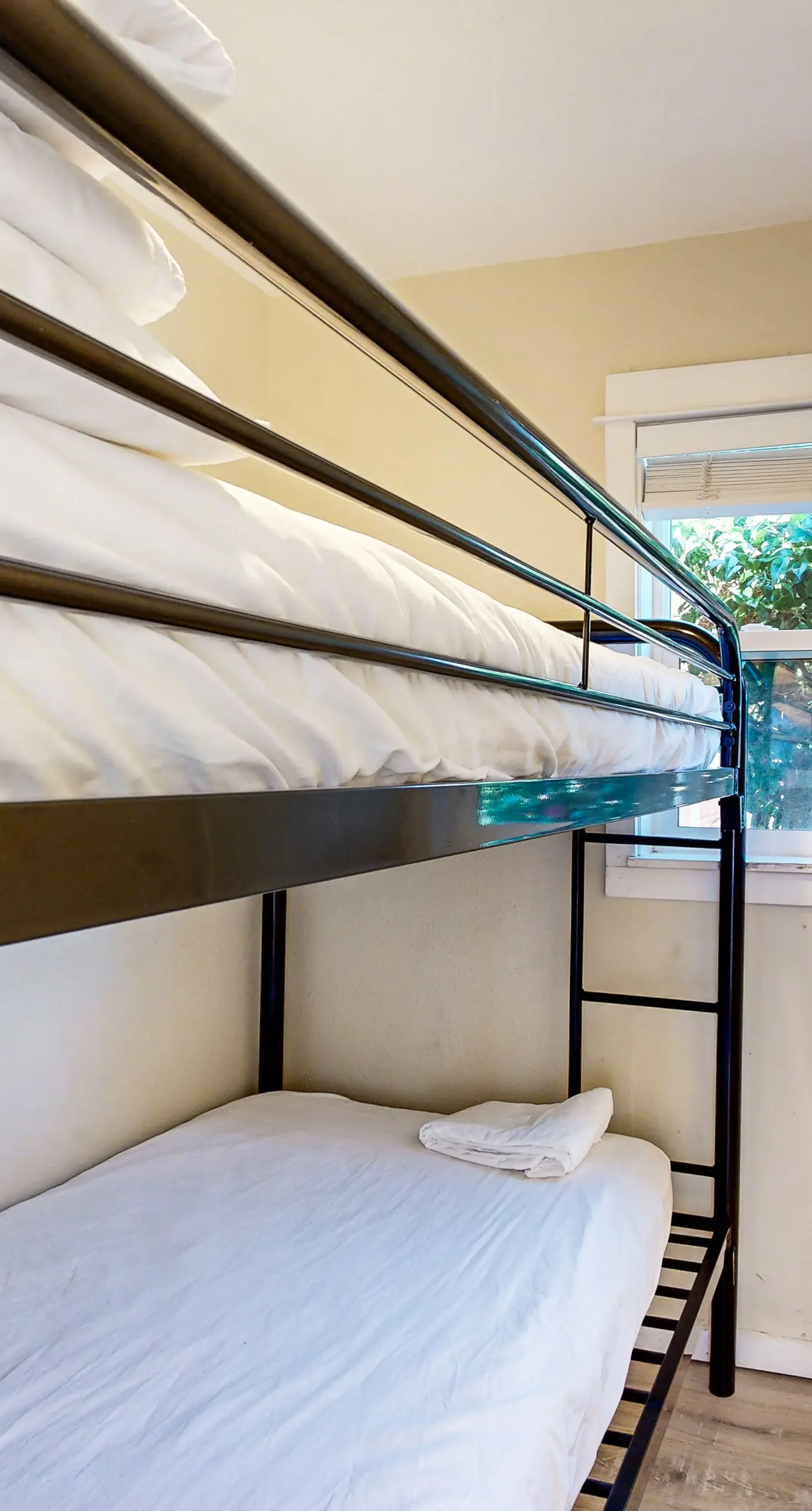 Lovely Coastal Condo with Ocean Views Walk to Beach Dogs OK