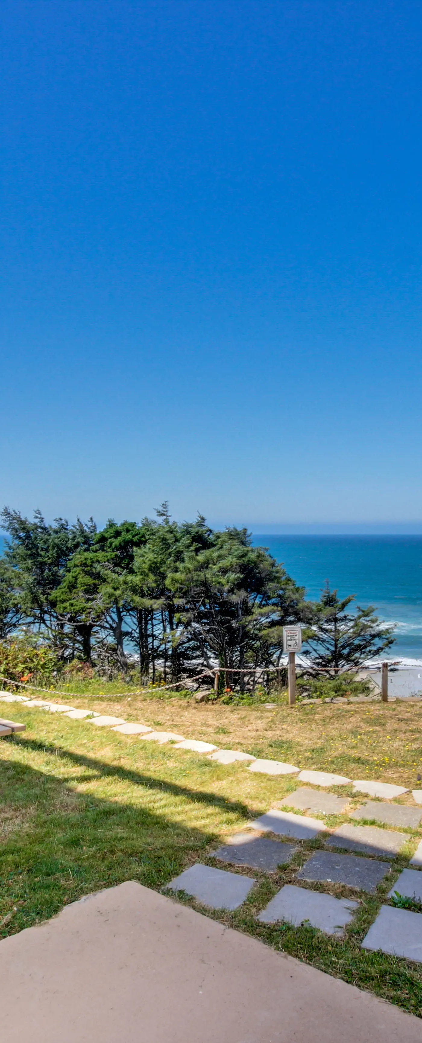 Lovely Coastal Condo with Ocean Views Walk to Beach Dogs OK