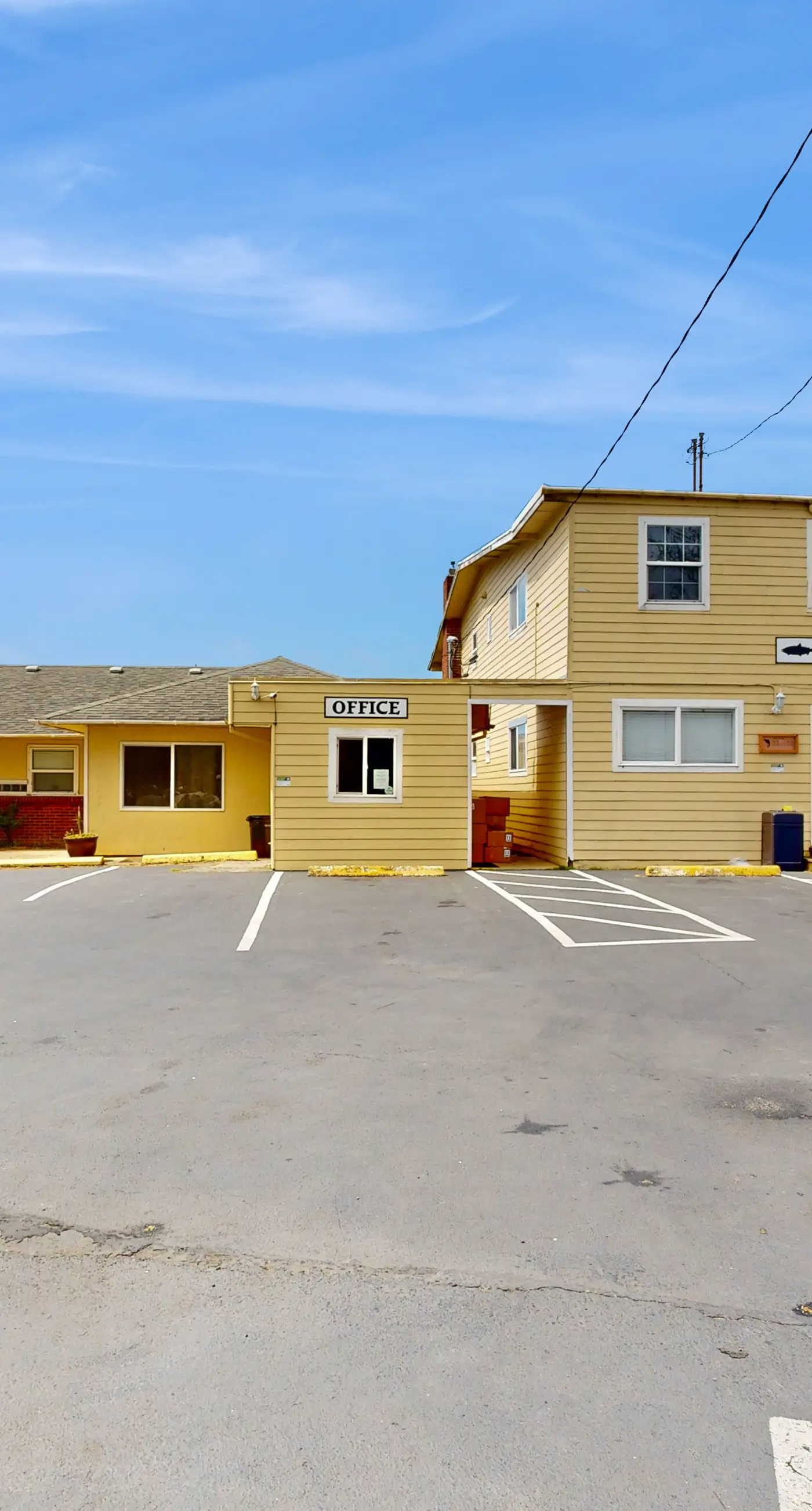 Lovely Oceanview Condo Close to the Beach Dogs Welcome