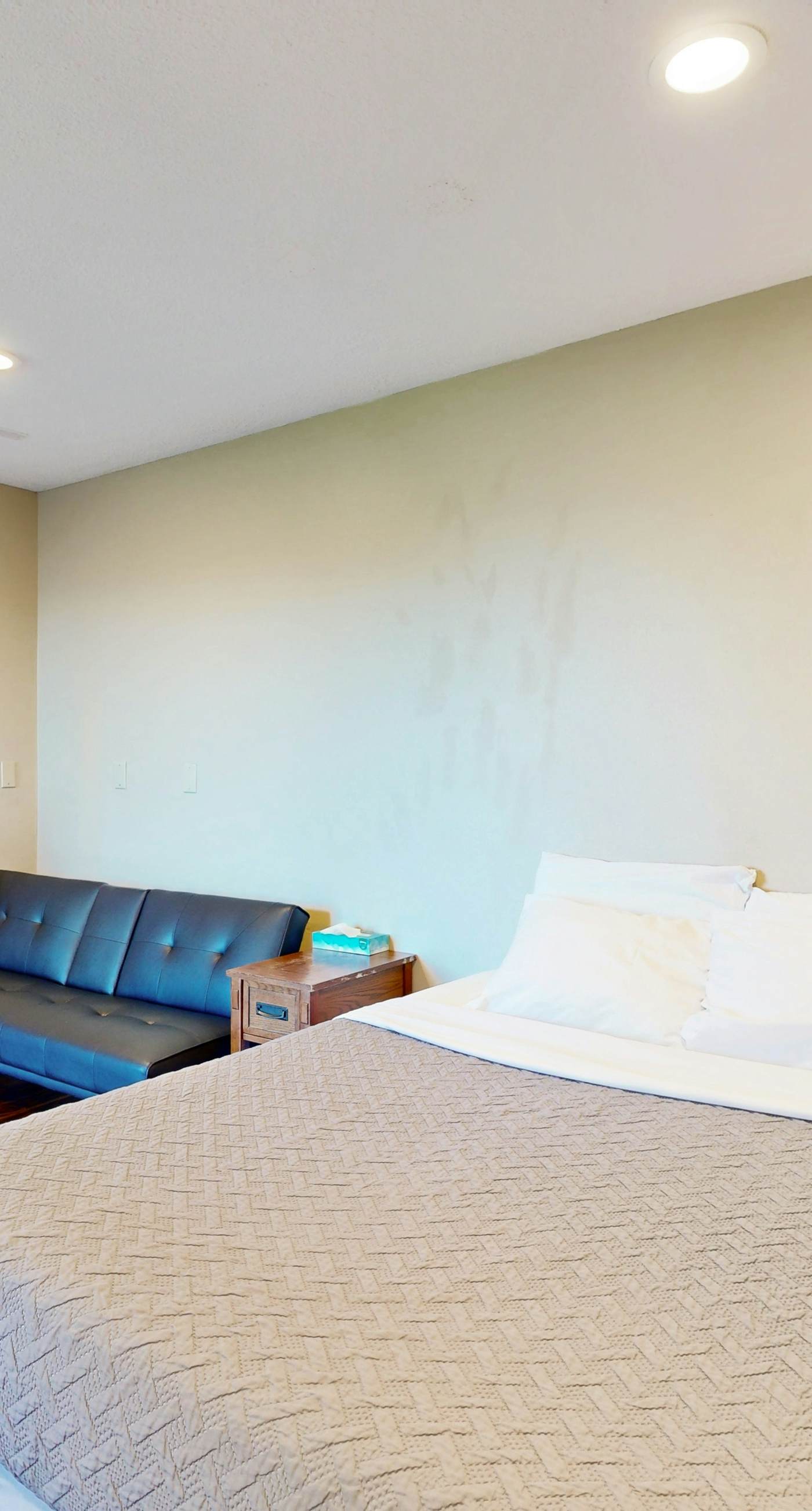 Charming Studio Condo with Nearby Beach Access Dogs OK