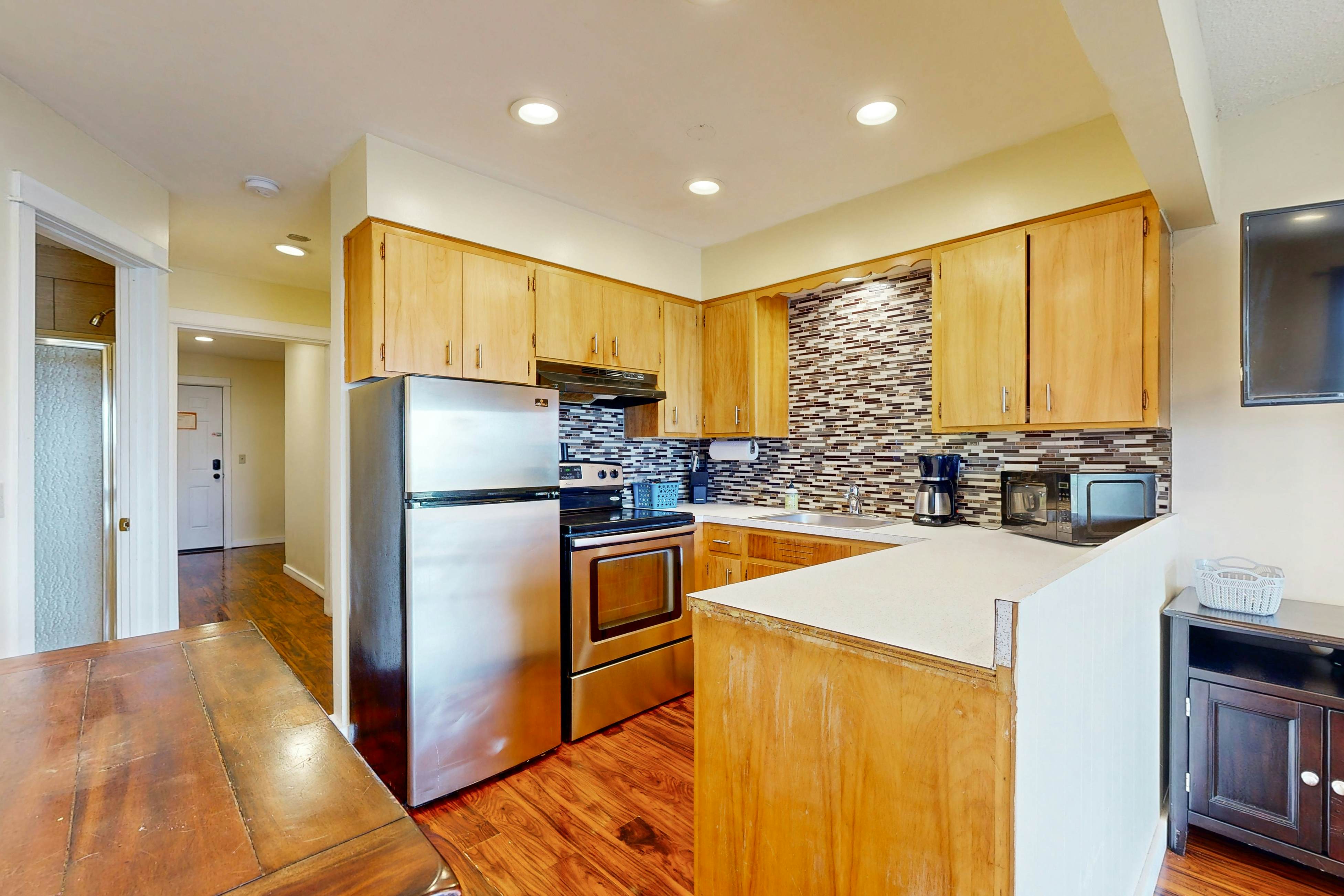 Dog-Friendly Condo with Beach Access & Ocean Views from Private Balcony