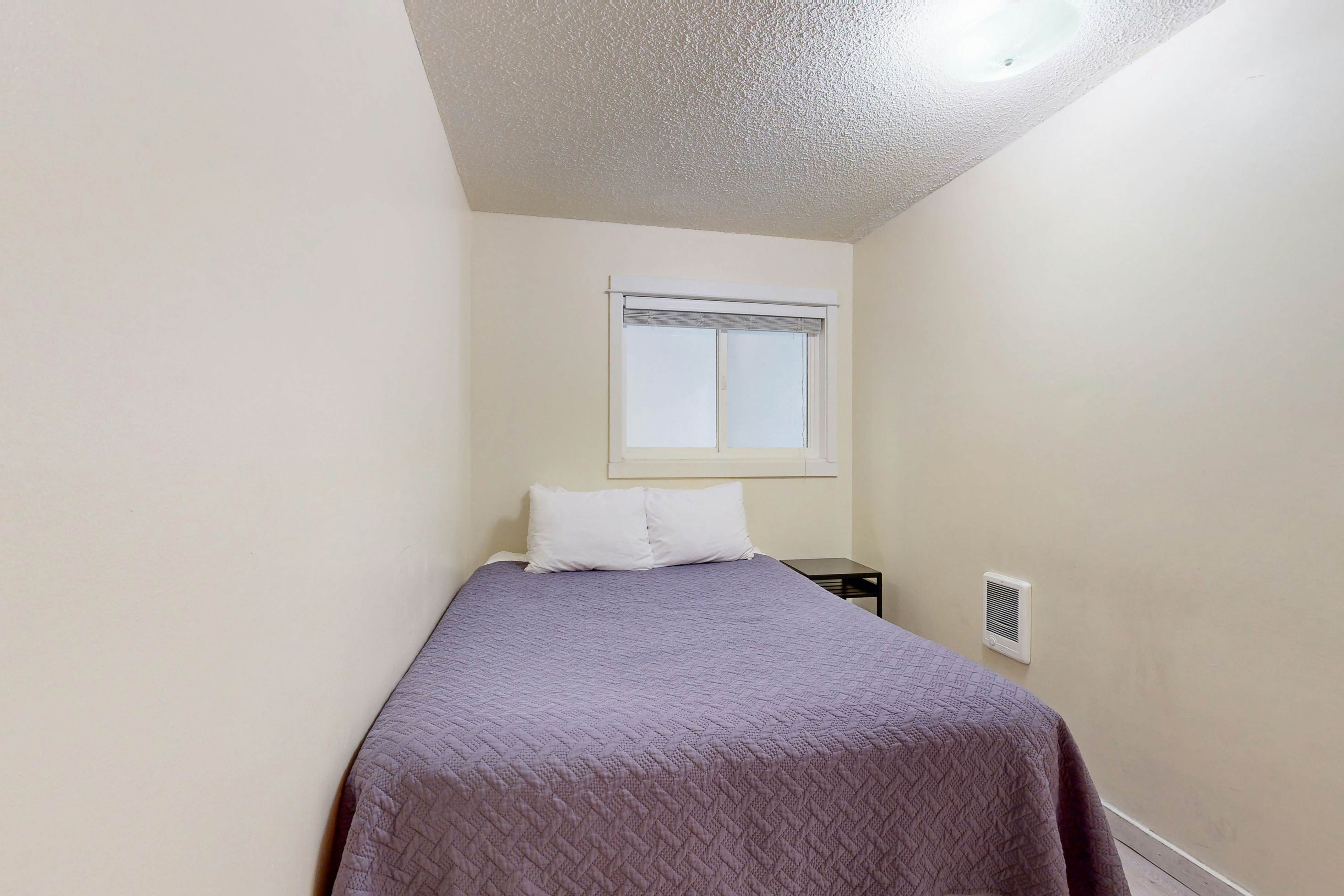 Dog-Friendly Condo with Beach Access & Ocean Views from Private Balcony