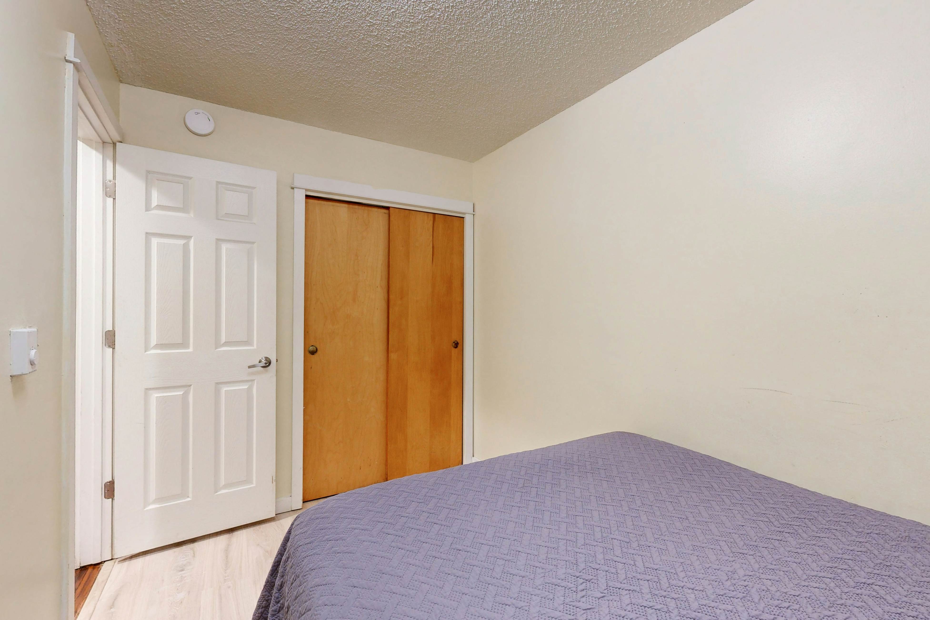 Dog-Friendly Condo with Beach Access & Ocean Views from Private Balcony