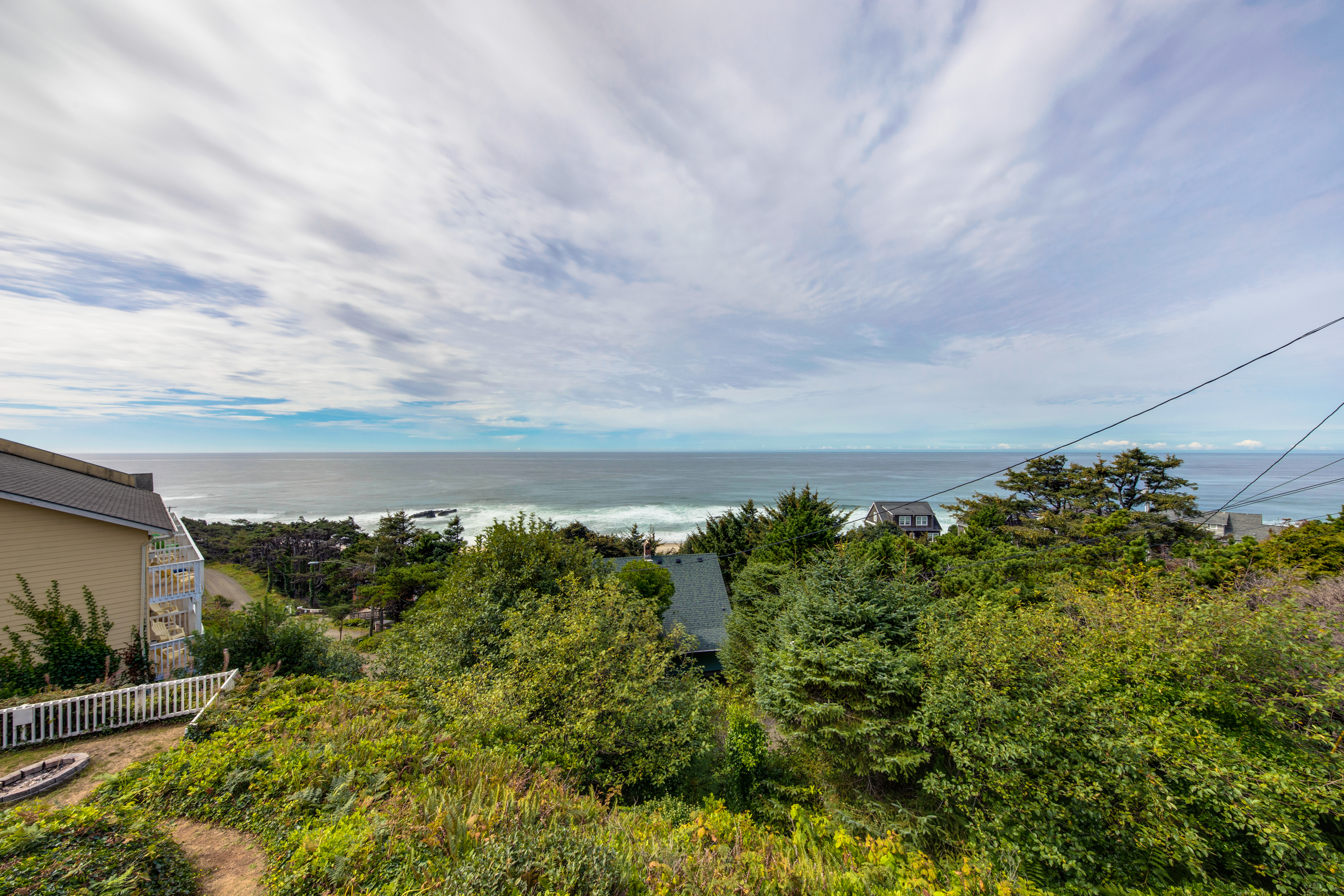 Oceanview Condo with Full Kitchen Balcony Beach Access Nearby