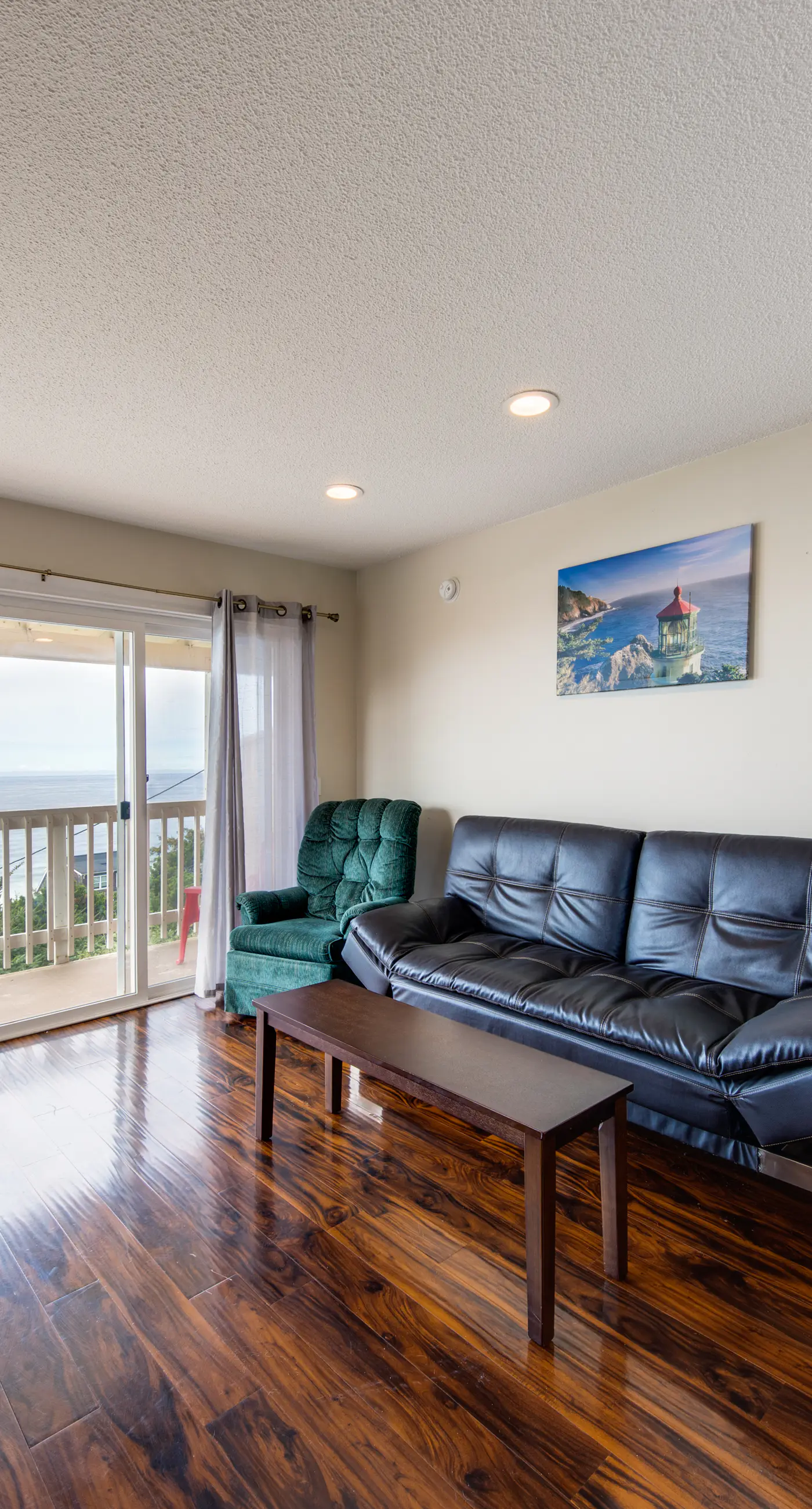 Oceanview Condo with Full Kitchen Balcony Beach Access Nearby