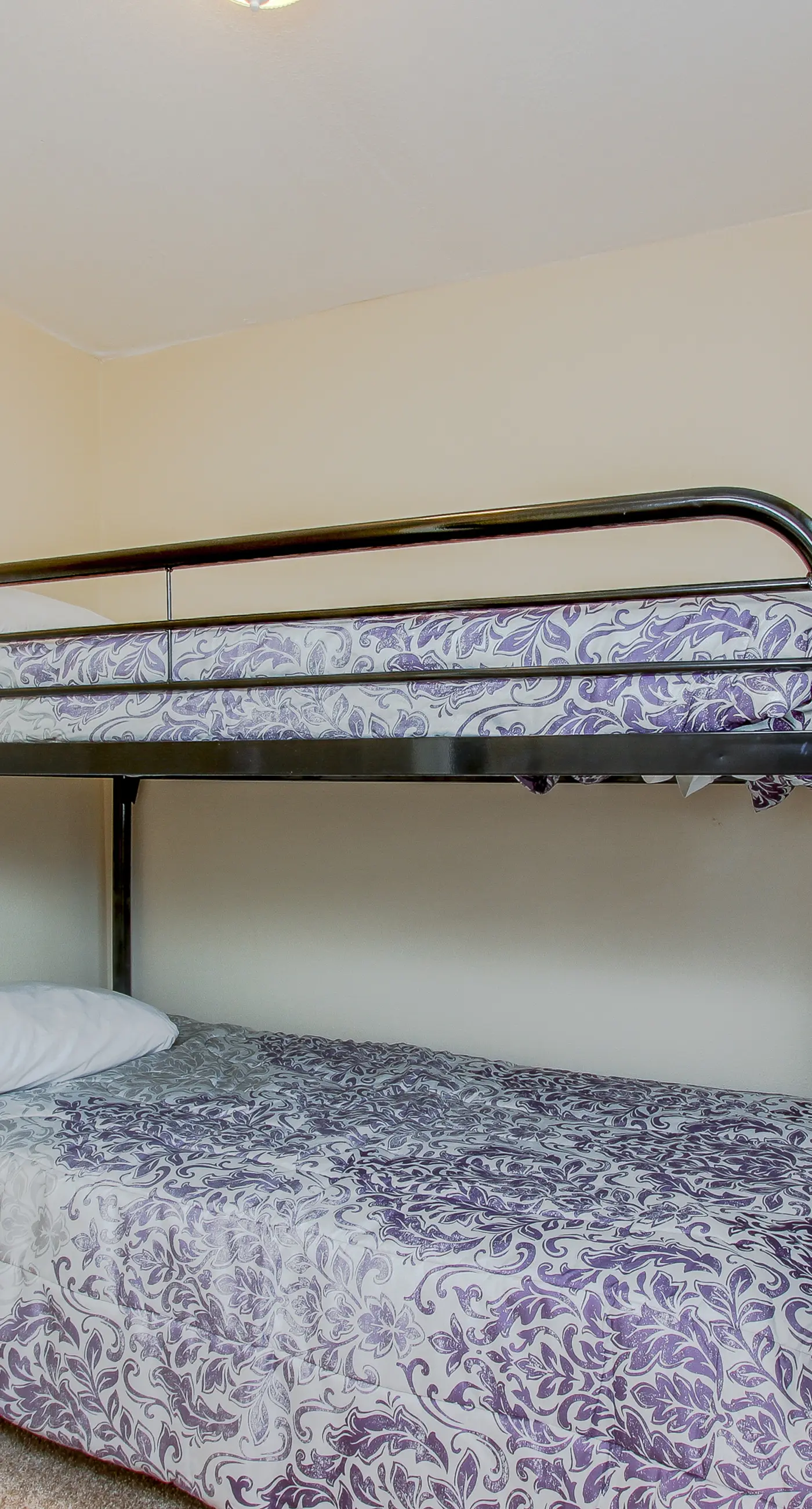 Oceanview Condo with Full Kitchen Balcony Beach Access Nearby