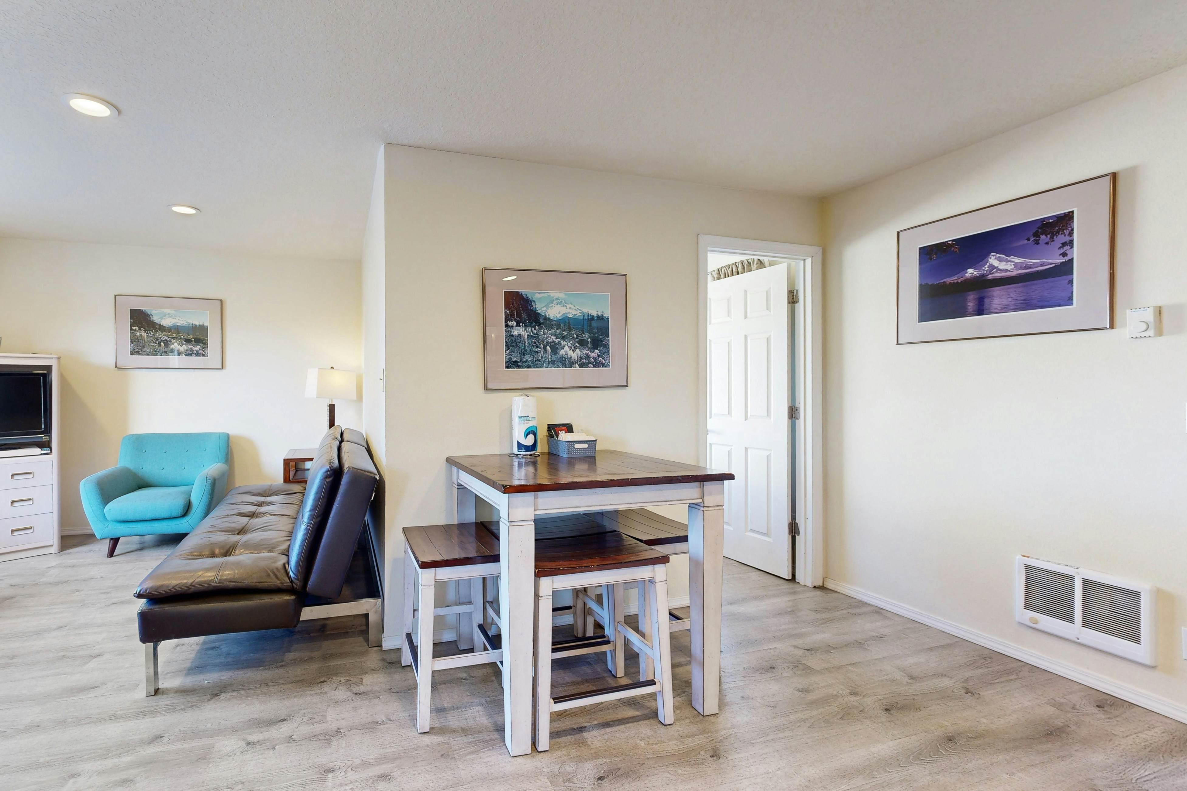 Great for Big Groups, Three Dog-Friendly Condos - Lovely Views, Walk to Beach