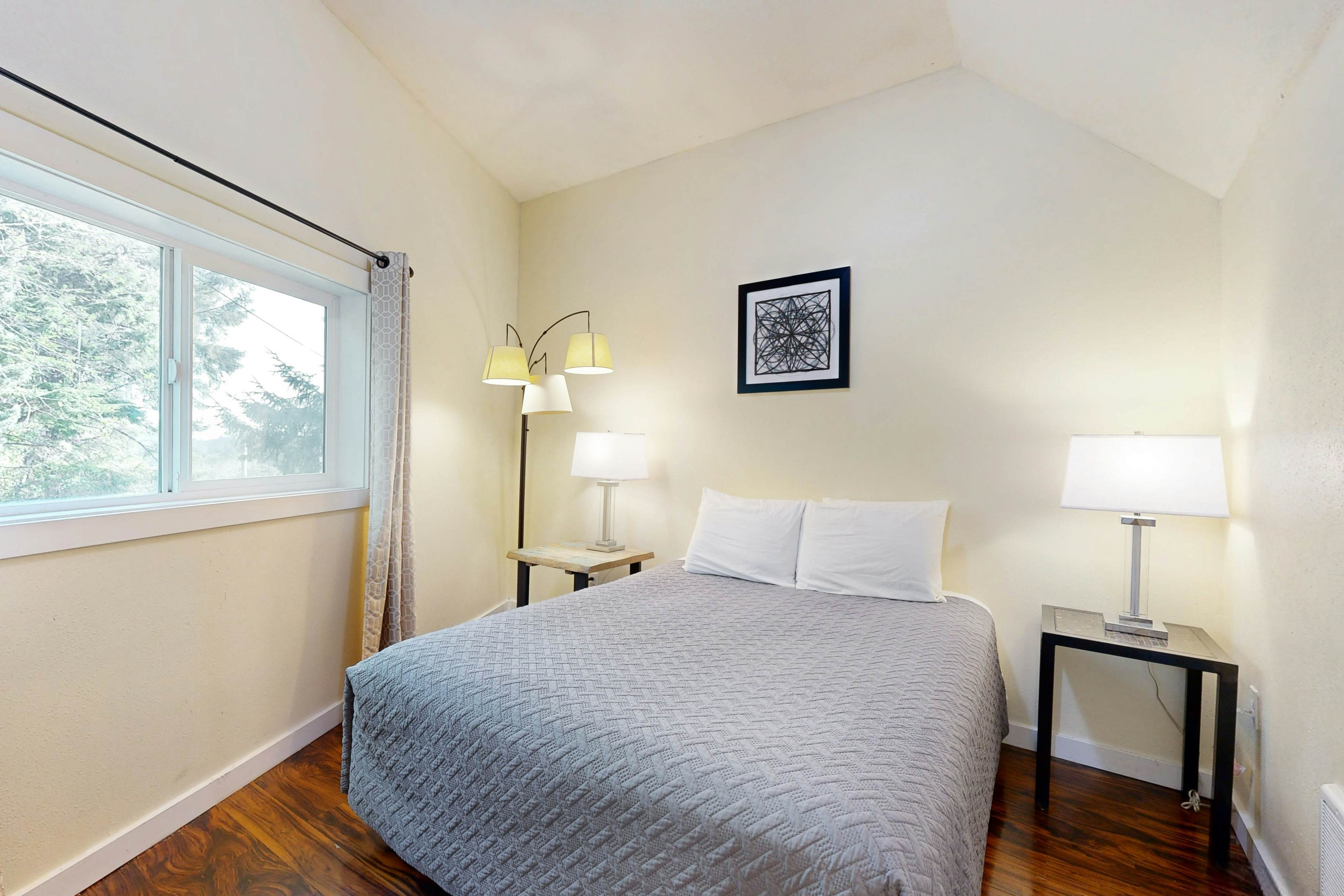 Great for Big Groups, Three Dog-Friendly Condos - Lovely Views, Walk to Beach