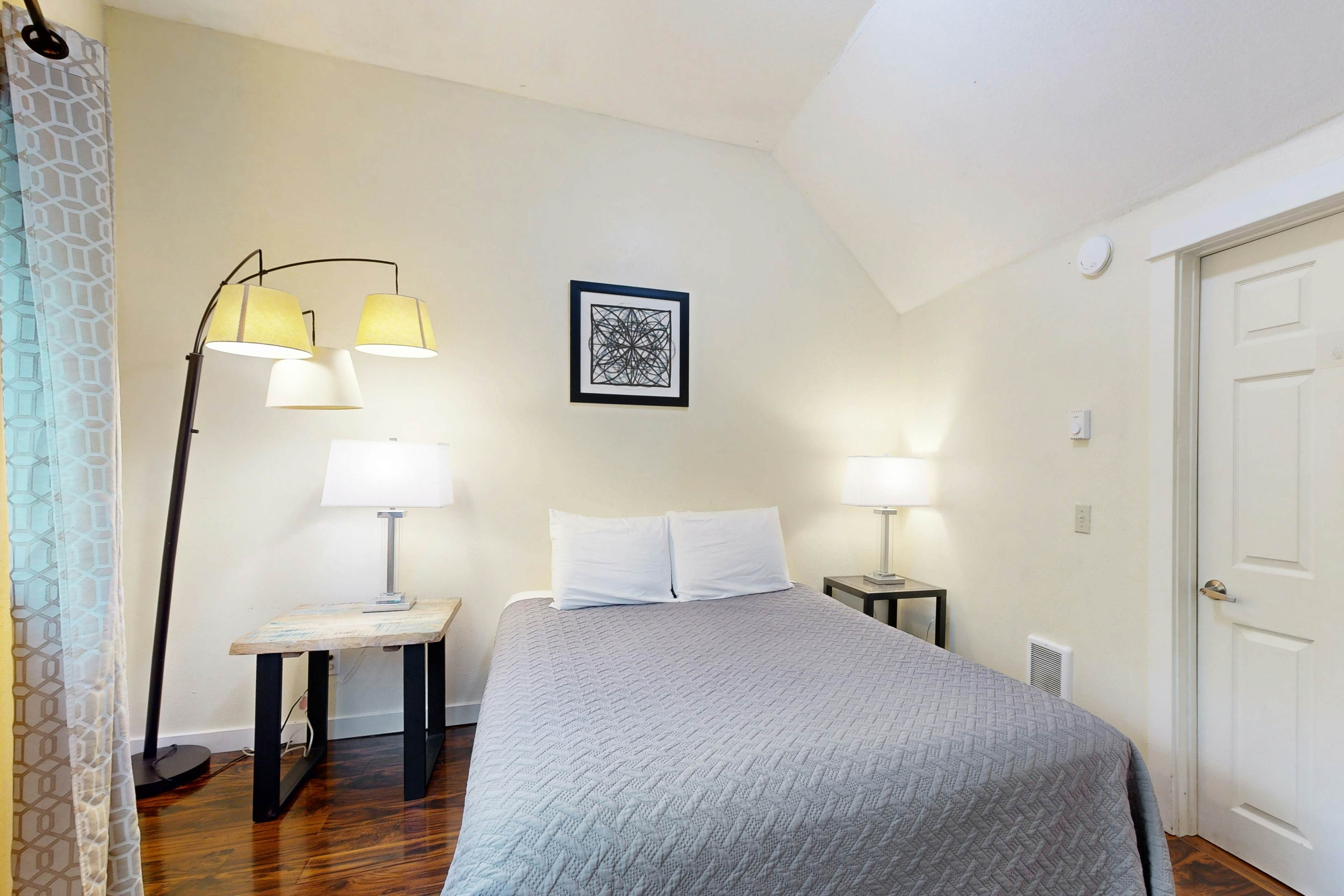 Great for Big Groups, Three Dog-Friendly Condos - Lovely Views, Walk to Beach