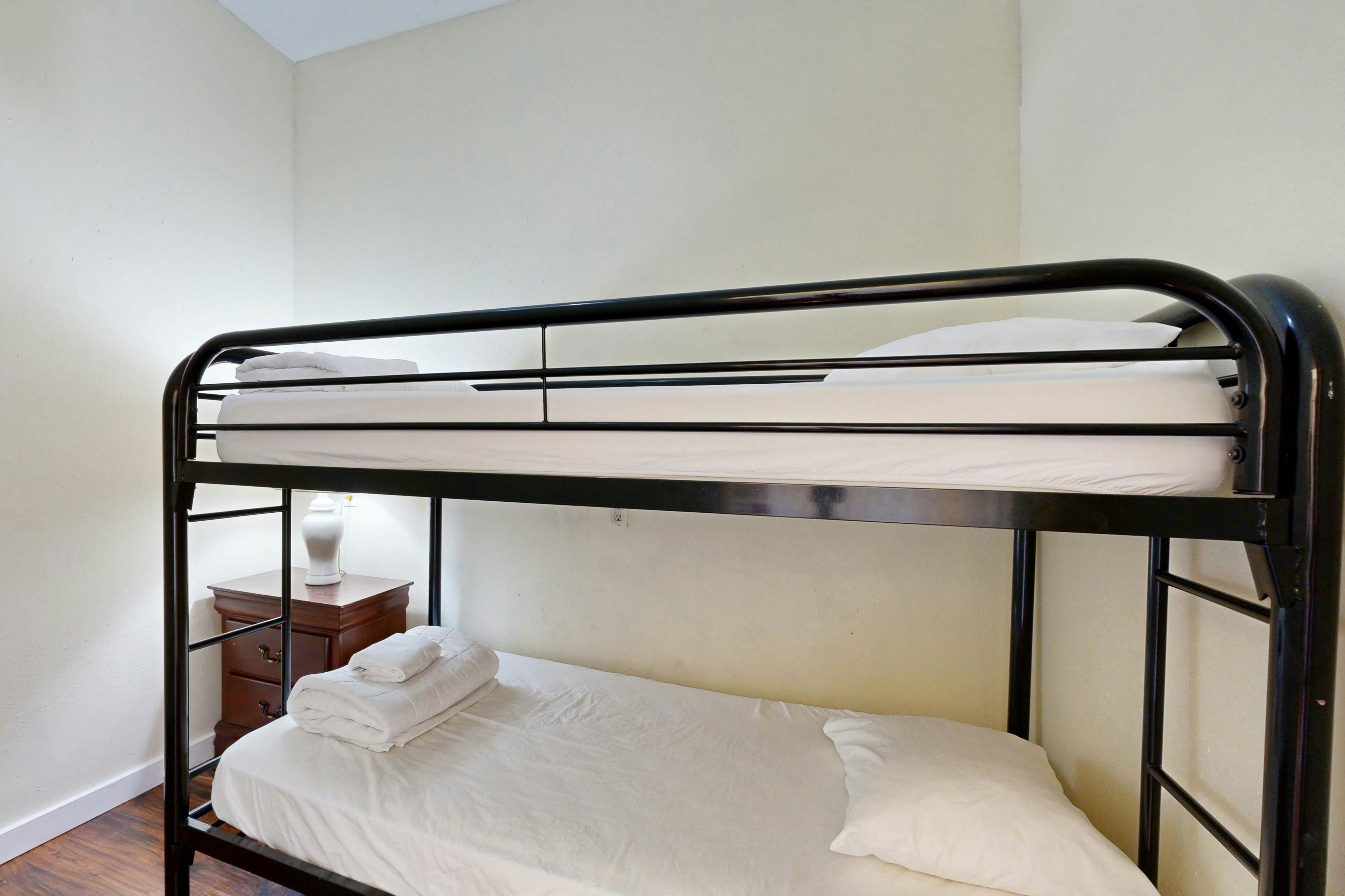 Great for Big Groups, Three Dog-Friendly Condos - Lovely Views, Walk to Beach