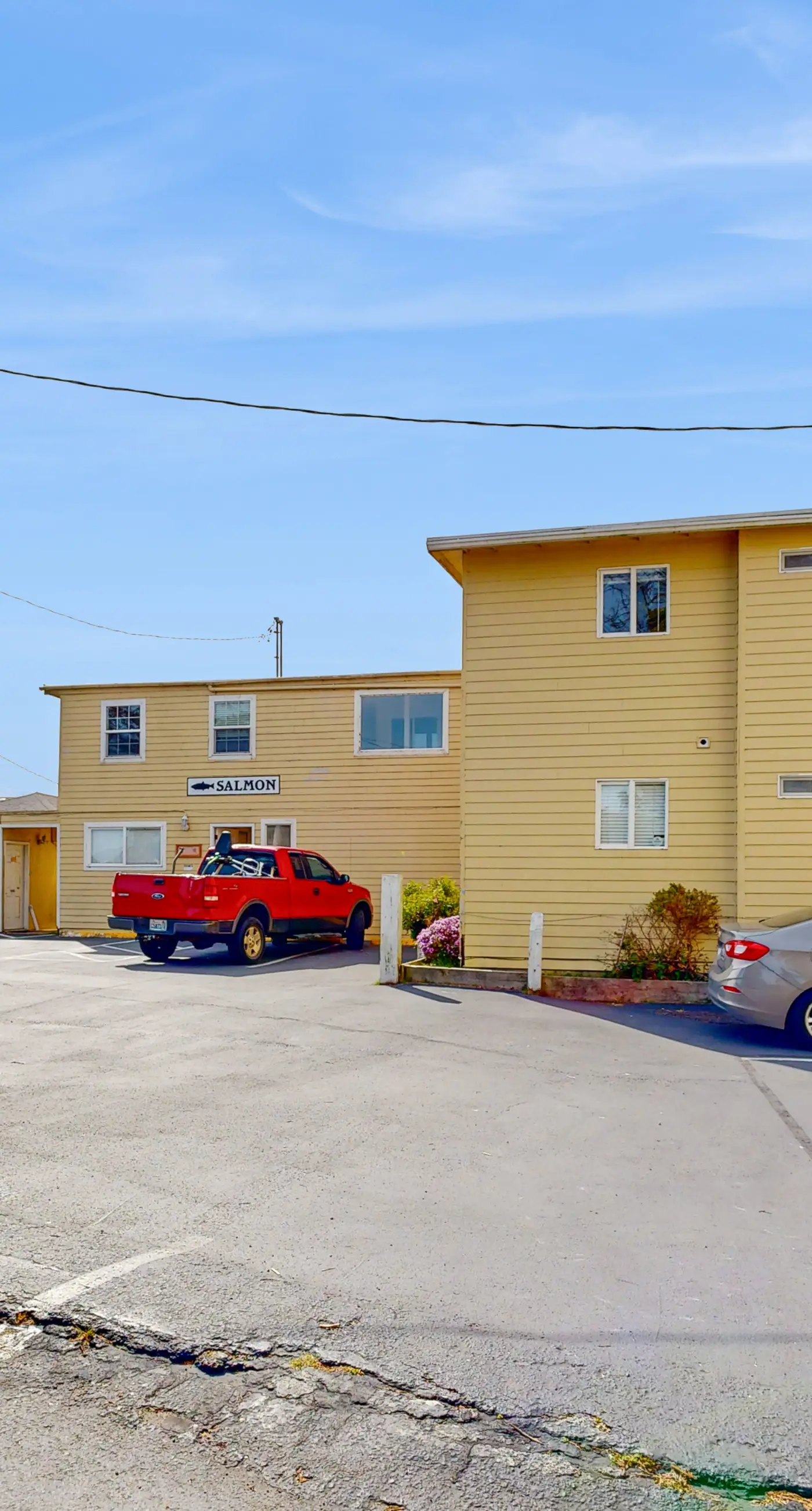 Dog Friendly Condo with Ocean View and Beach Access Perfect for Family Fun