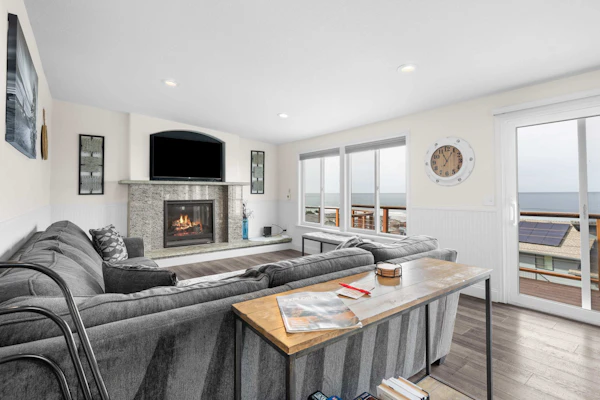 Ocean Horizons House and Studio