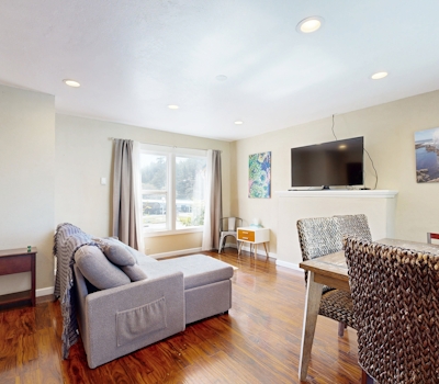 Modern Condo with Peekaboo Ocean Views Nearby Beach Access Dogs OK