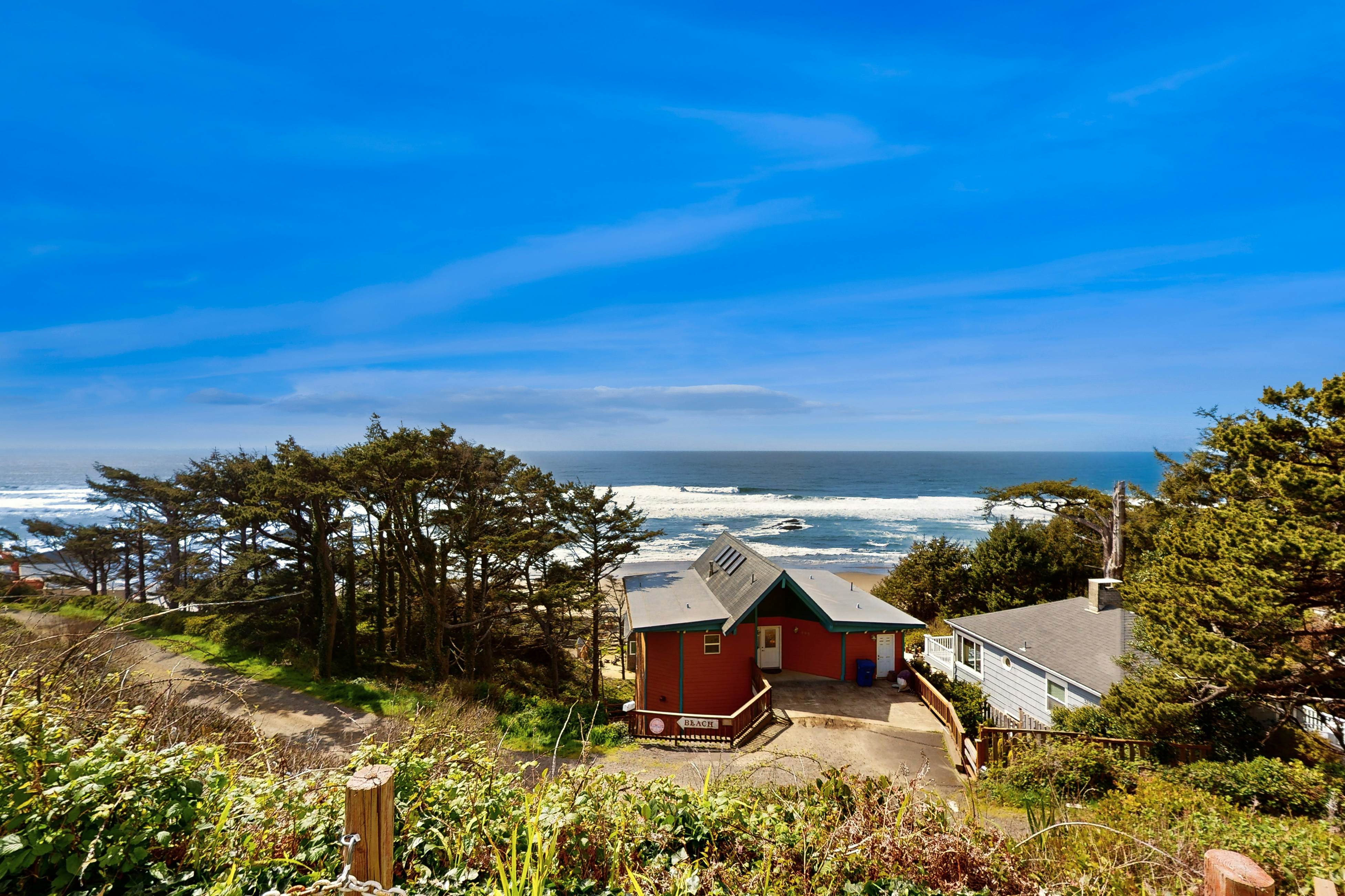 Lovely Studio with Great View & Nearby Beach Access - Dogs Welcome