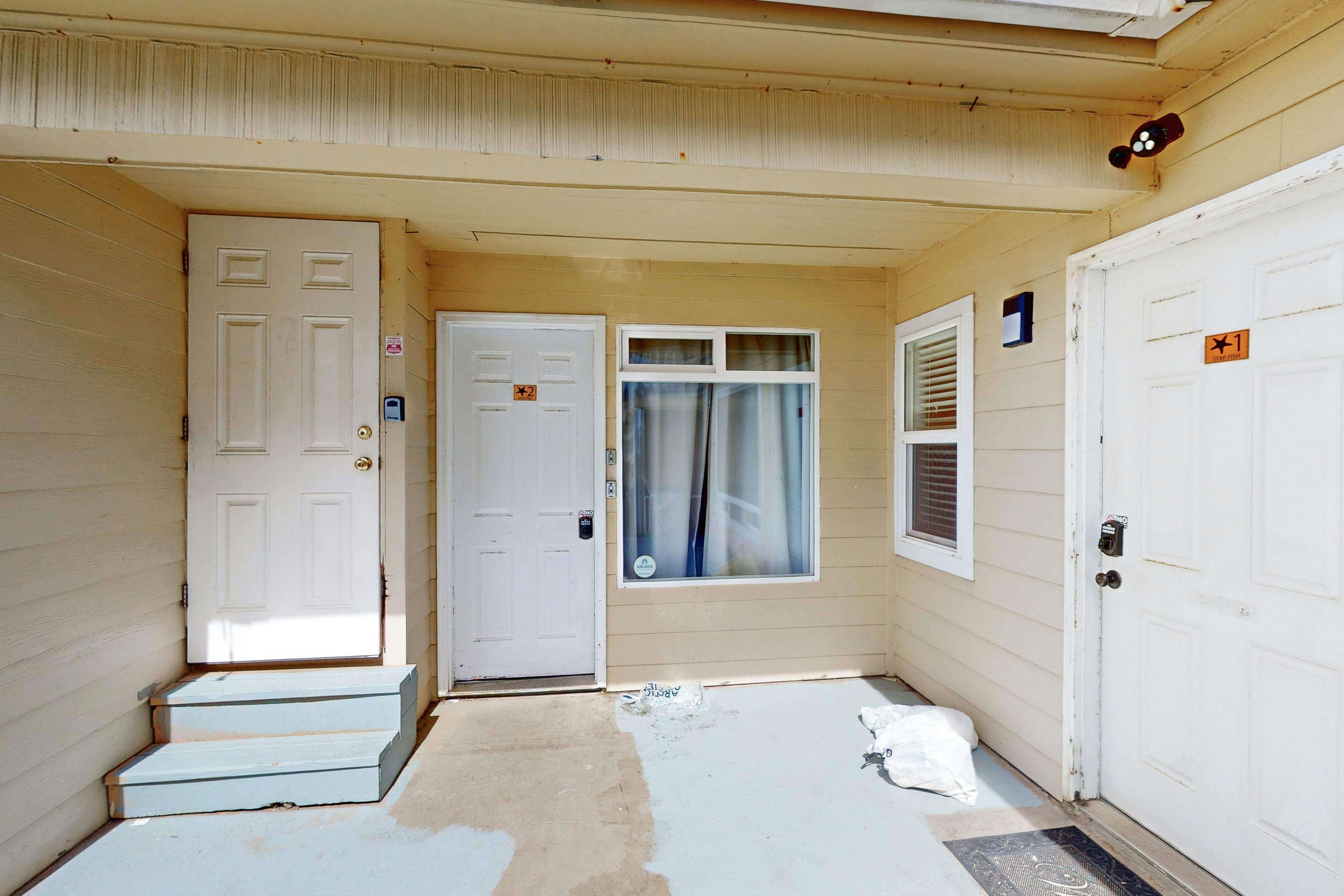 Lovely Studio with Great View & Nearby Beach Access - Dogs Welcome