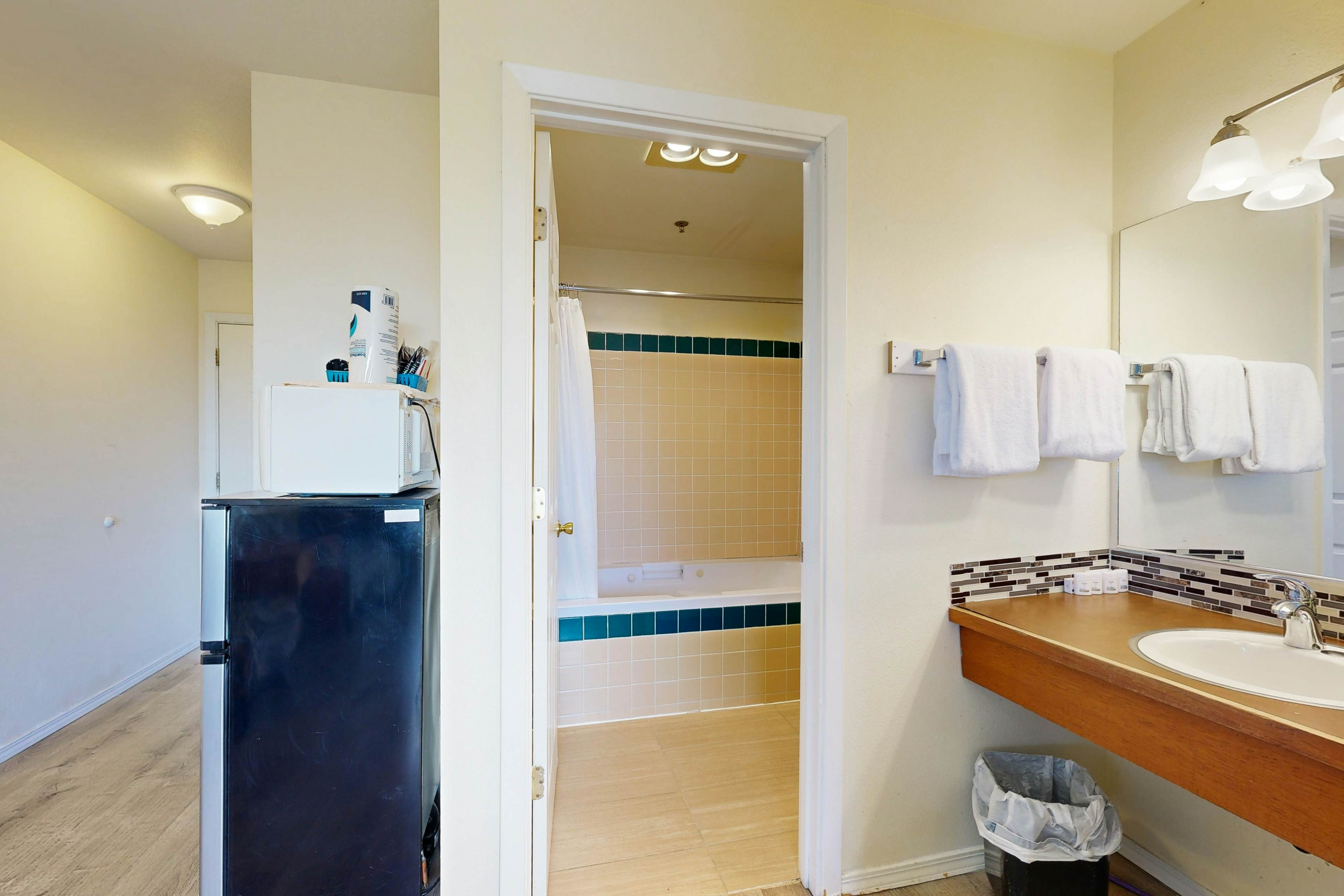 Easy Access, Dog-Friendly Studio with Ocean Views - Short Walk to Beach